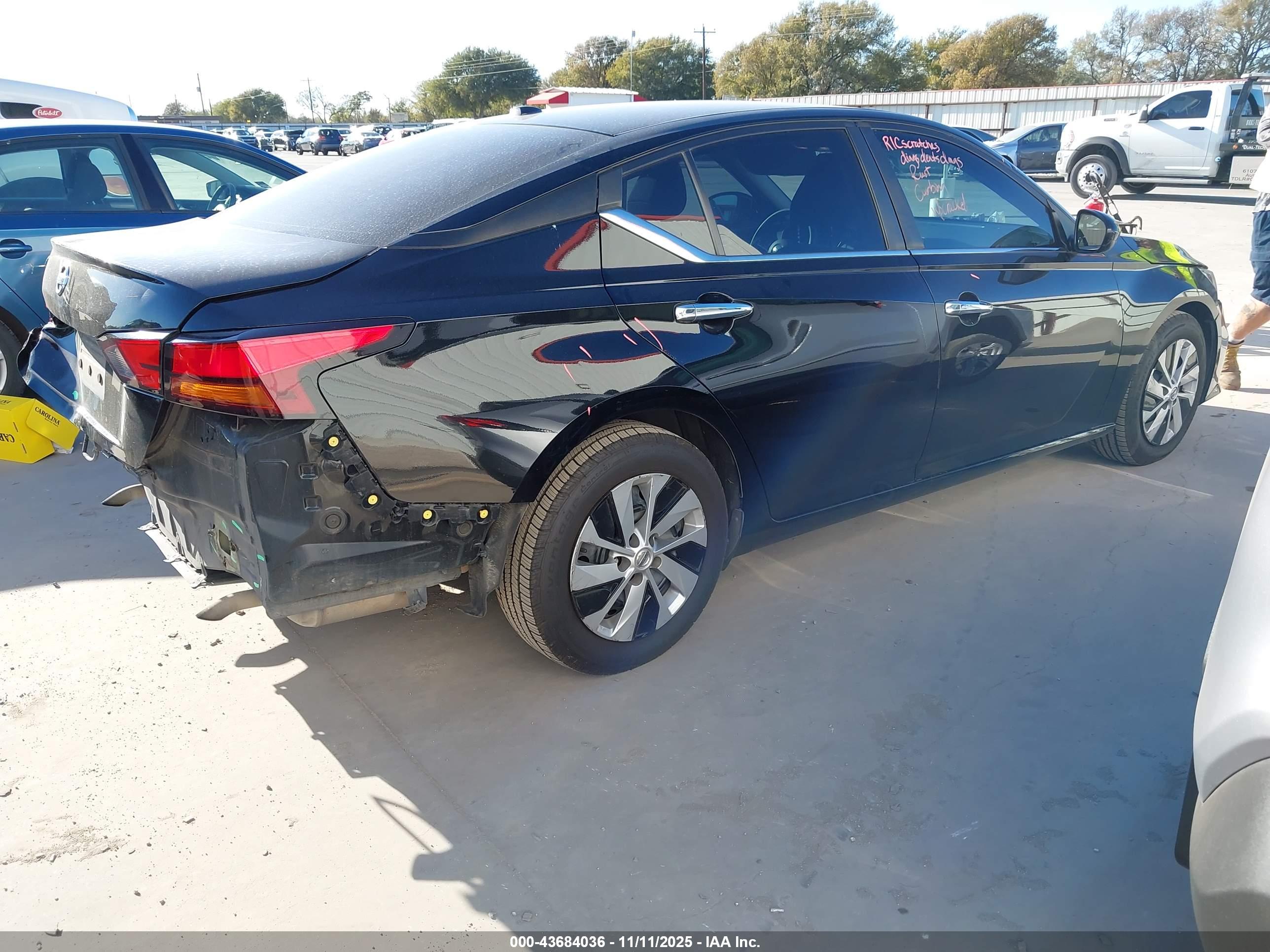 NISSAN ALTIMA image 4