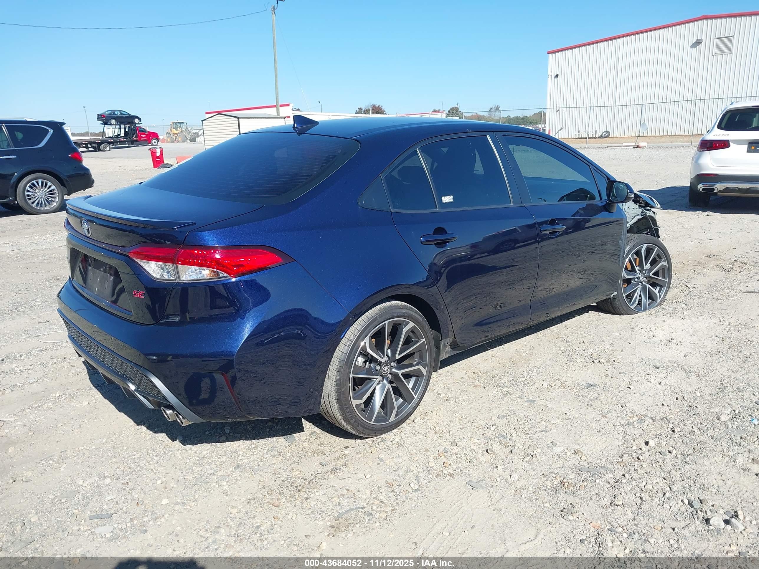 TOYOTA COROLLA image 4