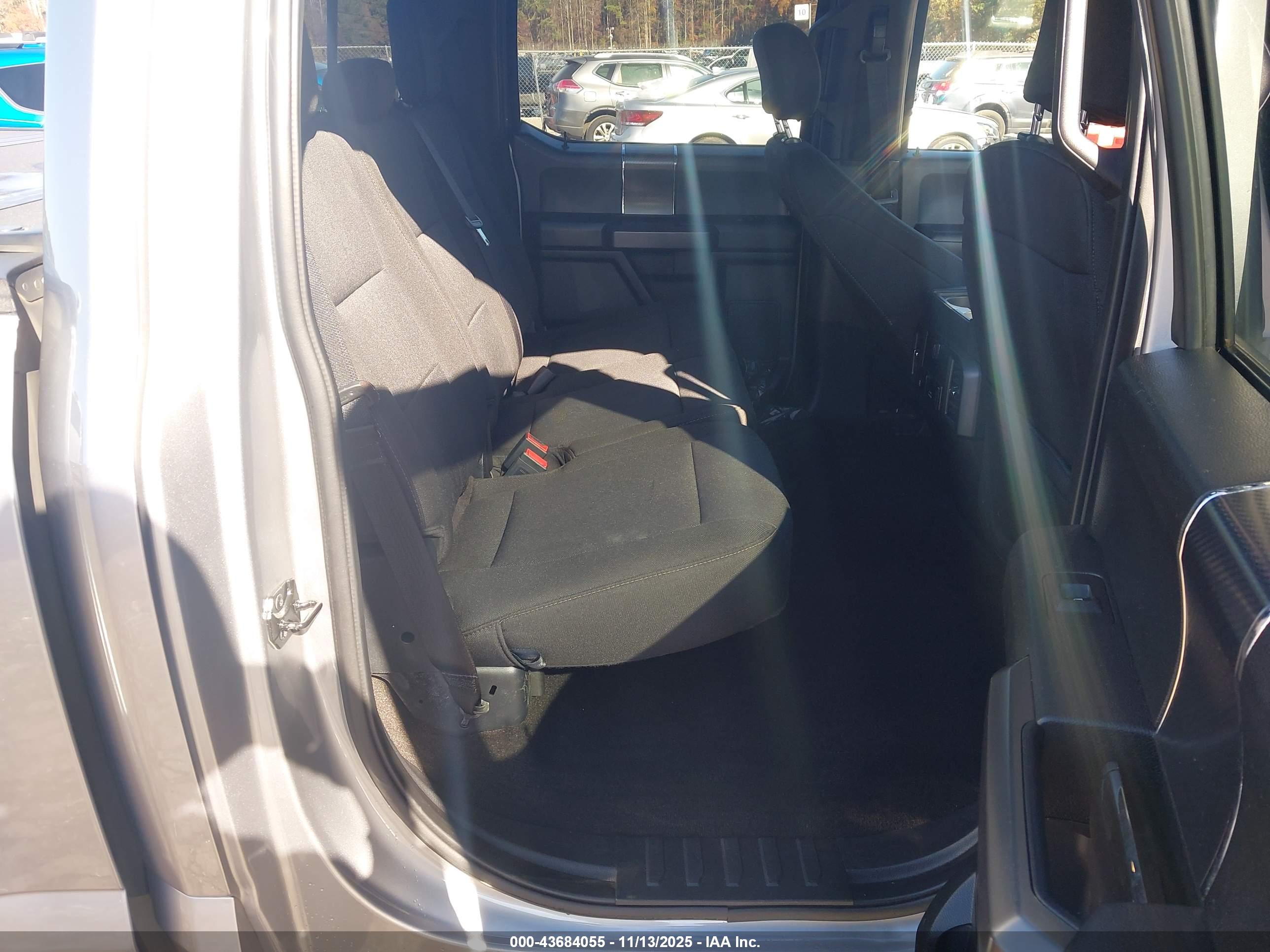 FORD F-150 image 8