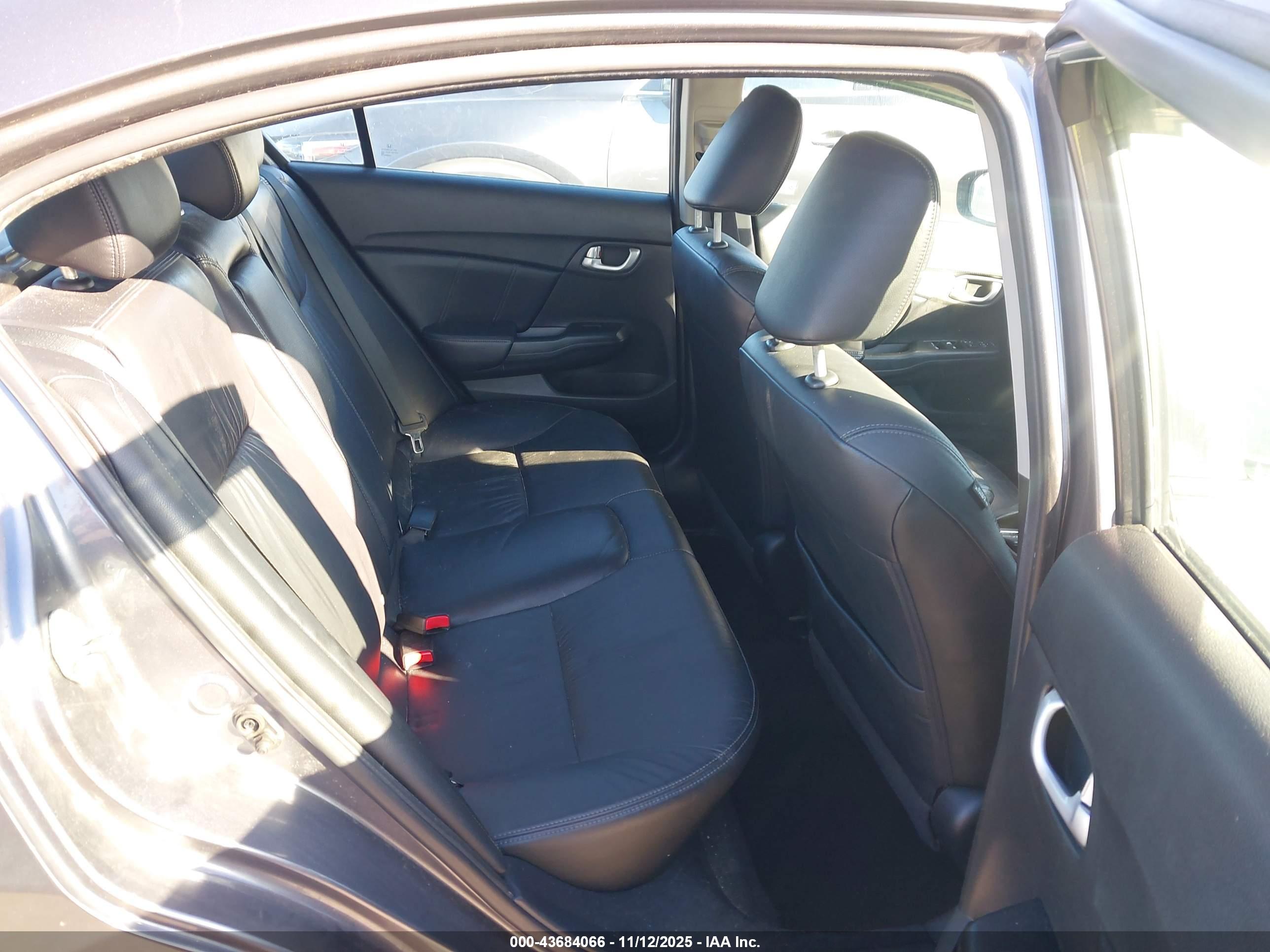 HONDA CIVIC image 8
