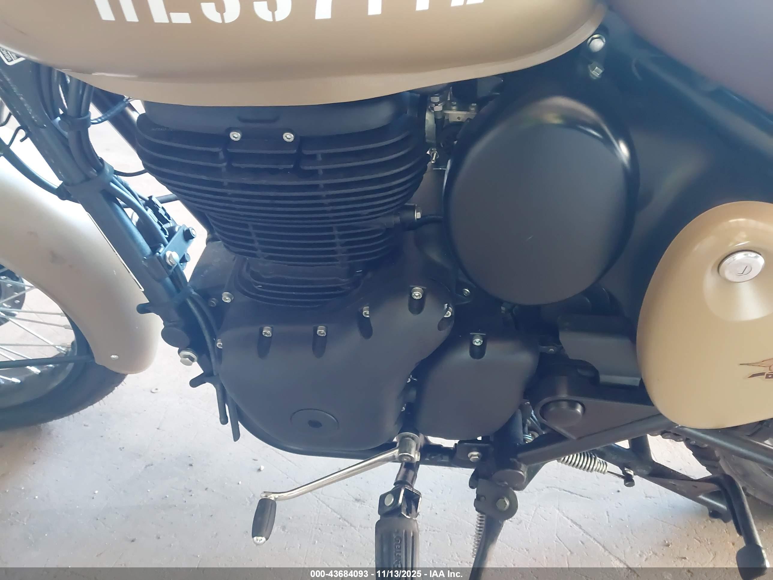 ROYAL ENFIELD image 9