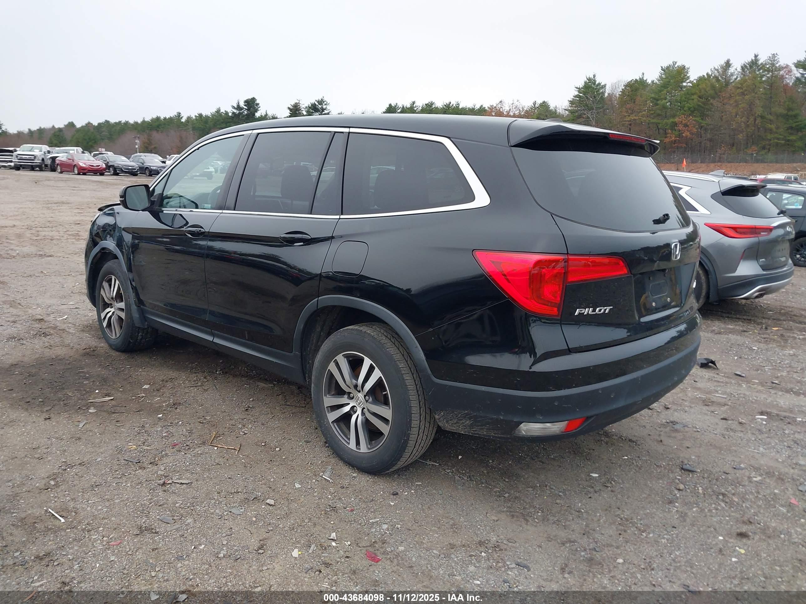HONDA PILOT image 3