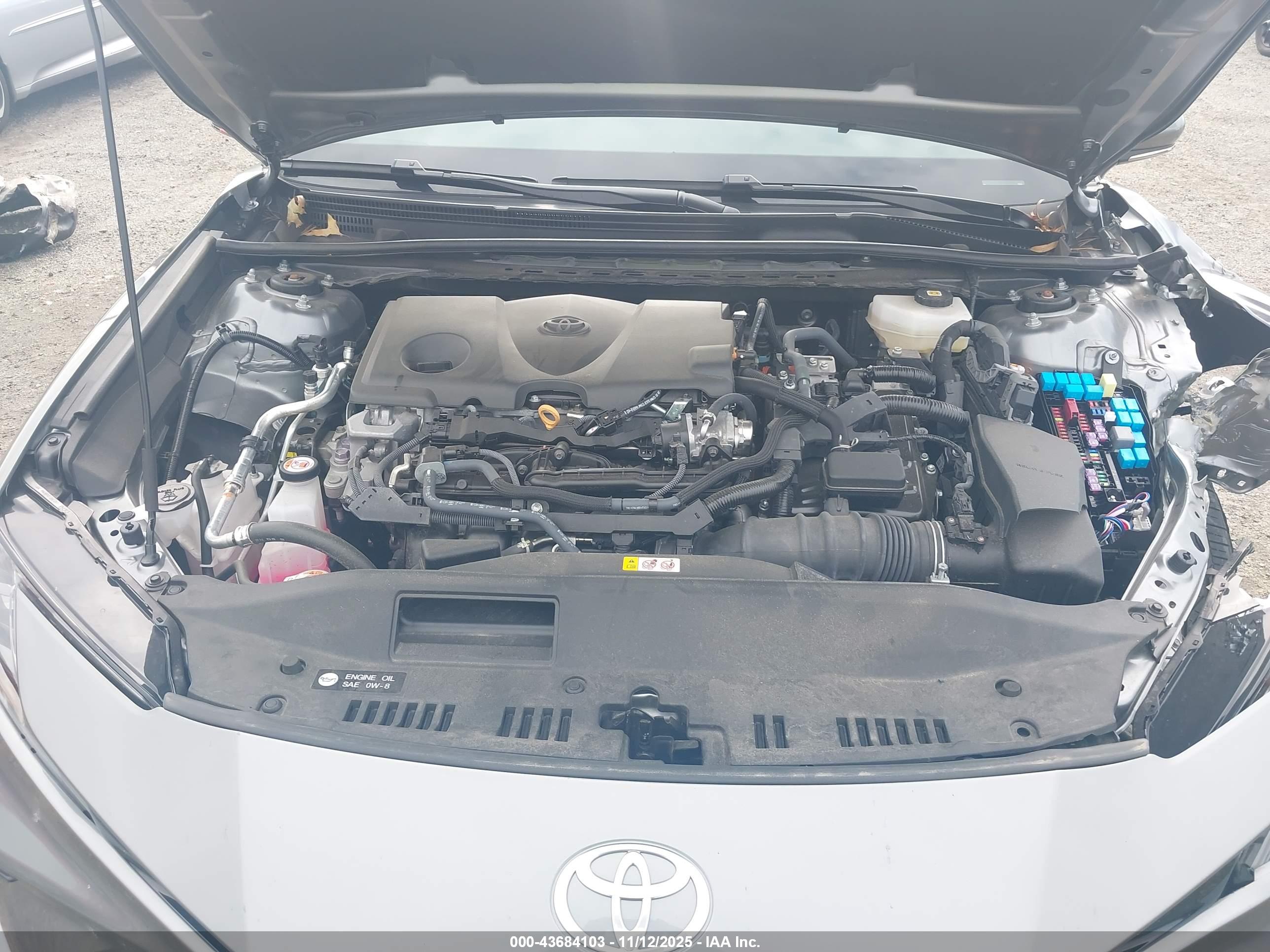 TOYOTA CAMRY image 10