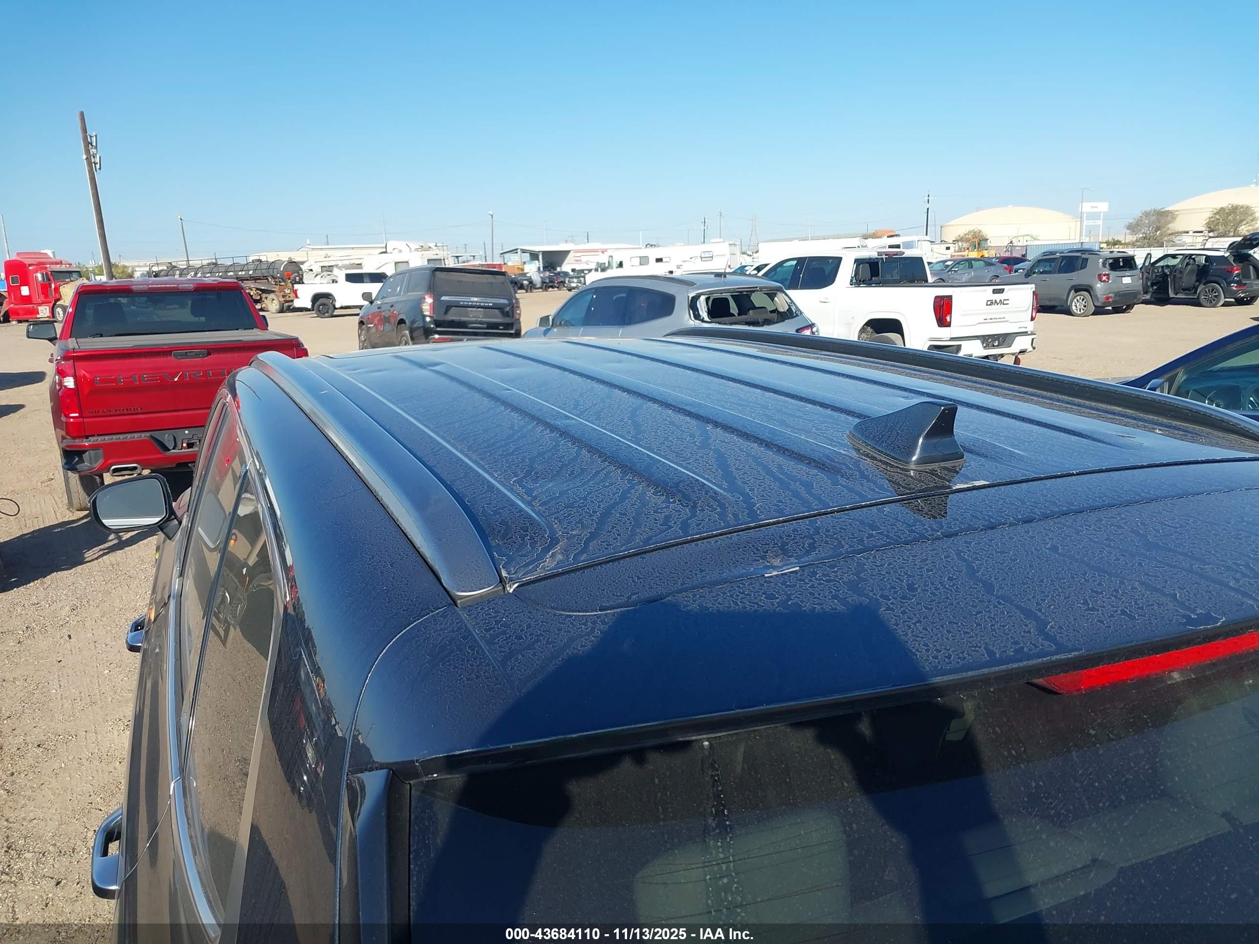 KIA TELLURIDE image 6