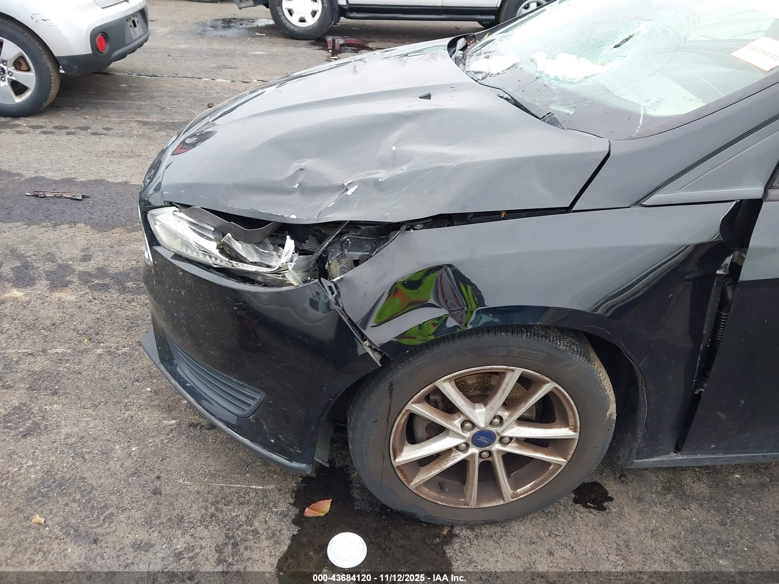 FORD FOCUS image 6