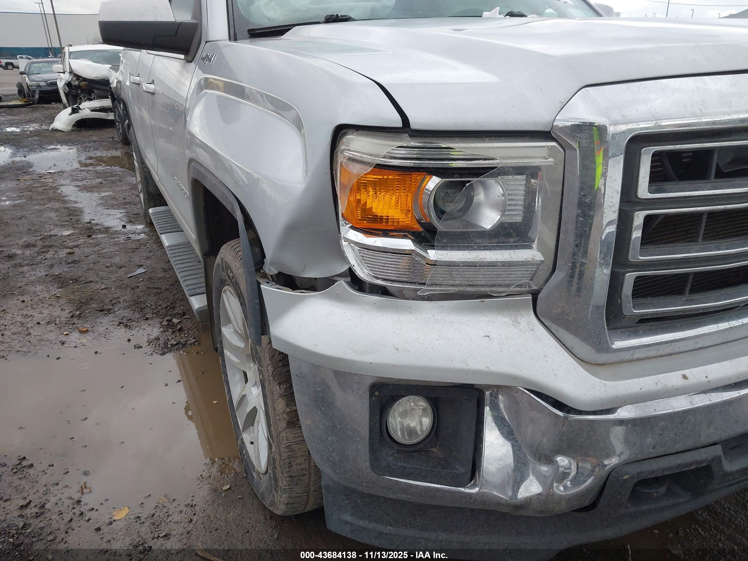 GMC SIERRA image 6