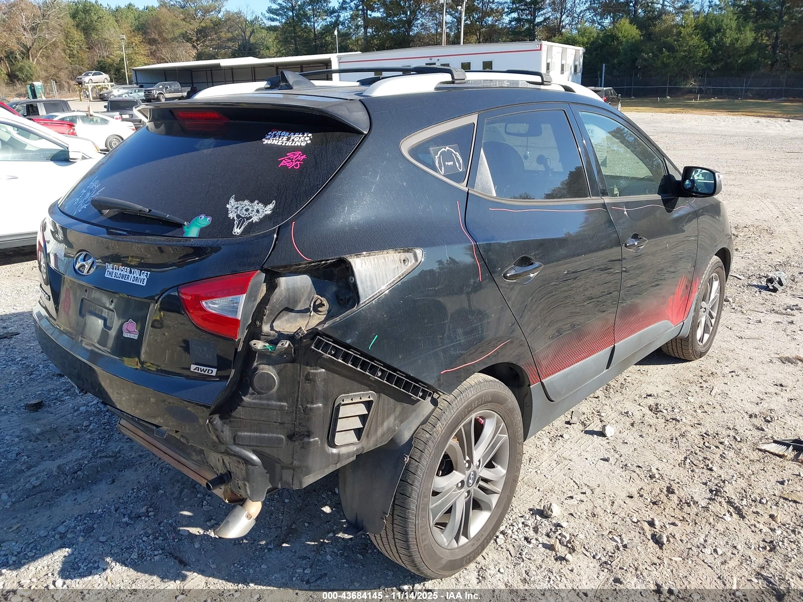 HYUNDAI TUCSON image 4