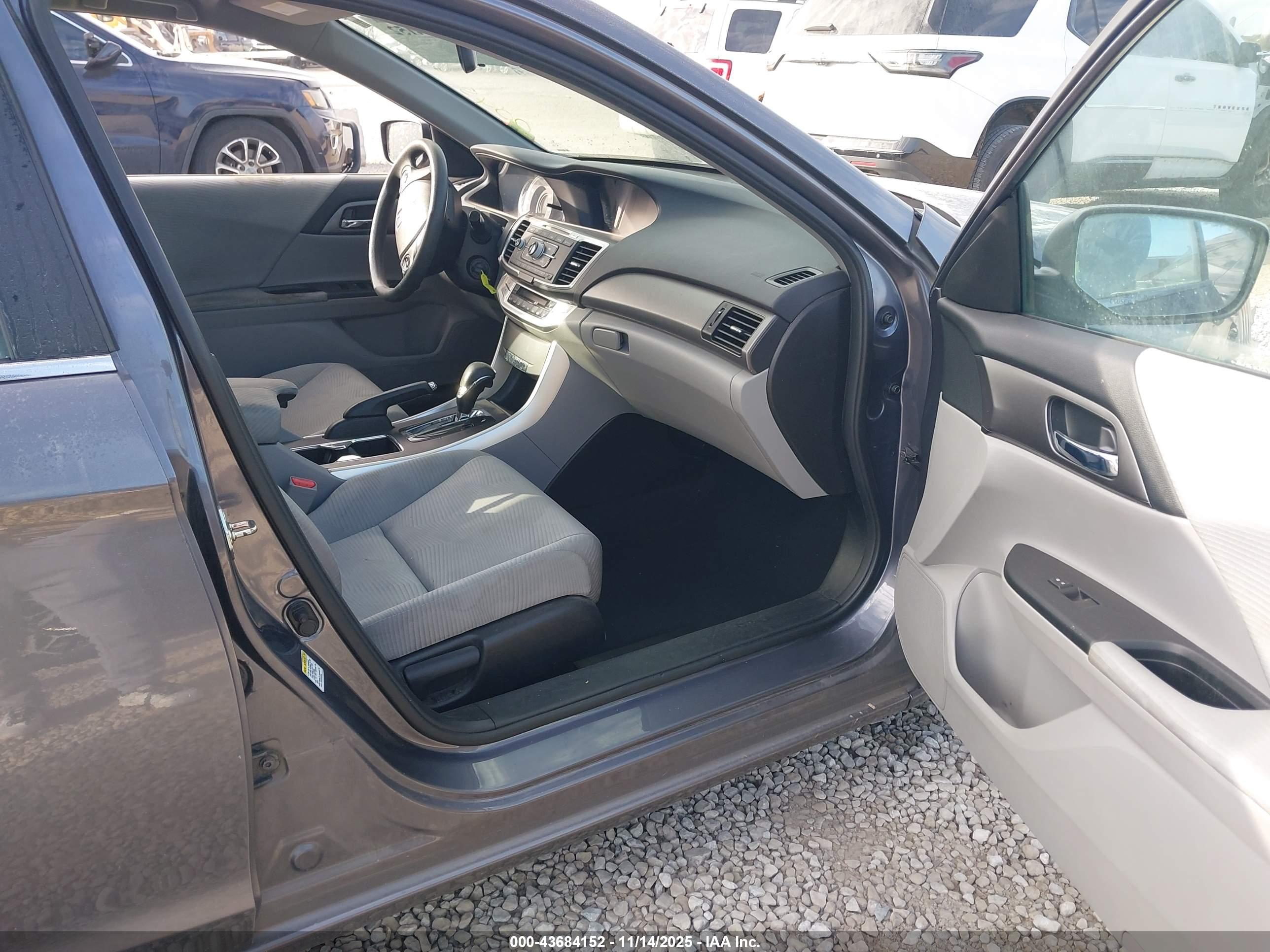 HONDA ACCORD image 5