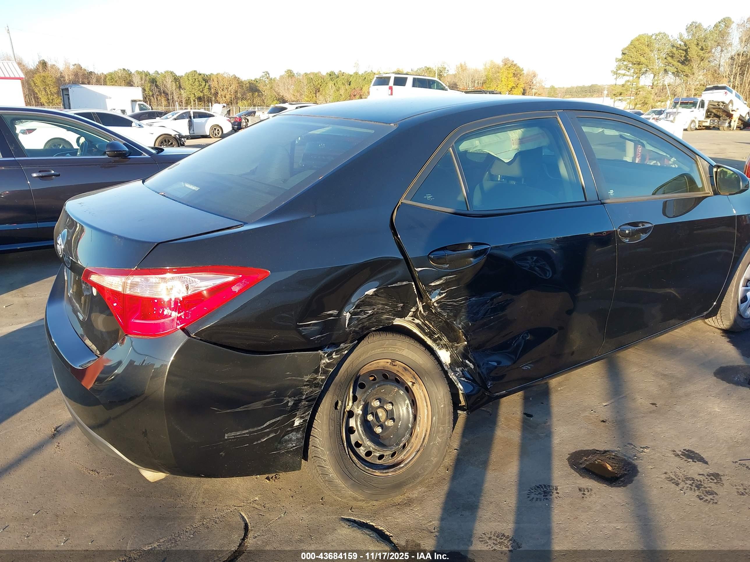 TOYOTA COROLLA image 6