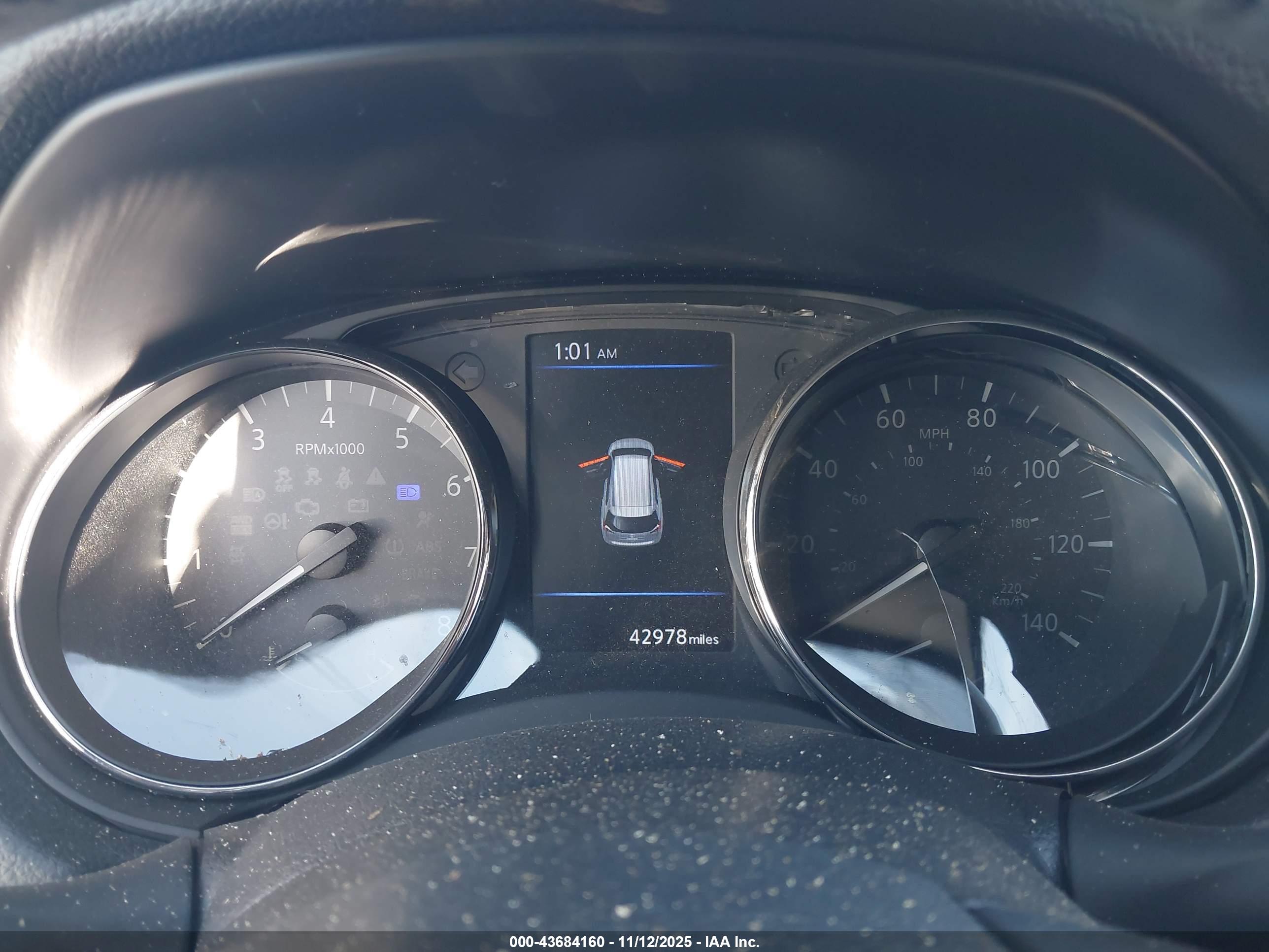 NISSAN ROGUE image 7