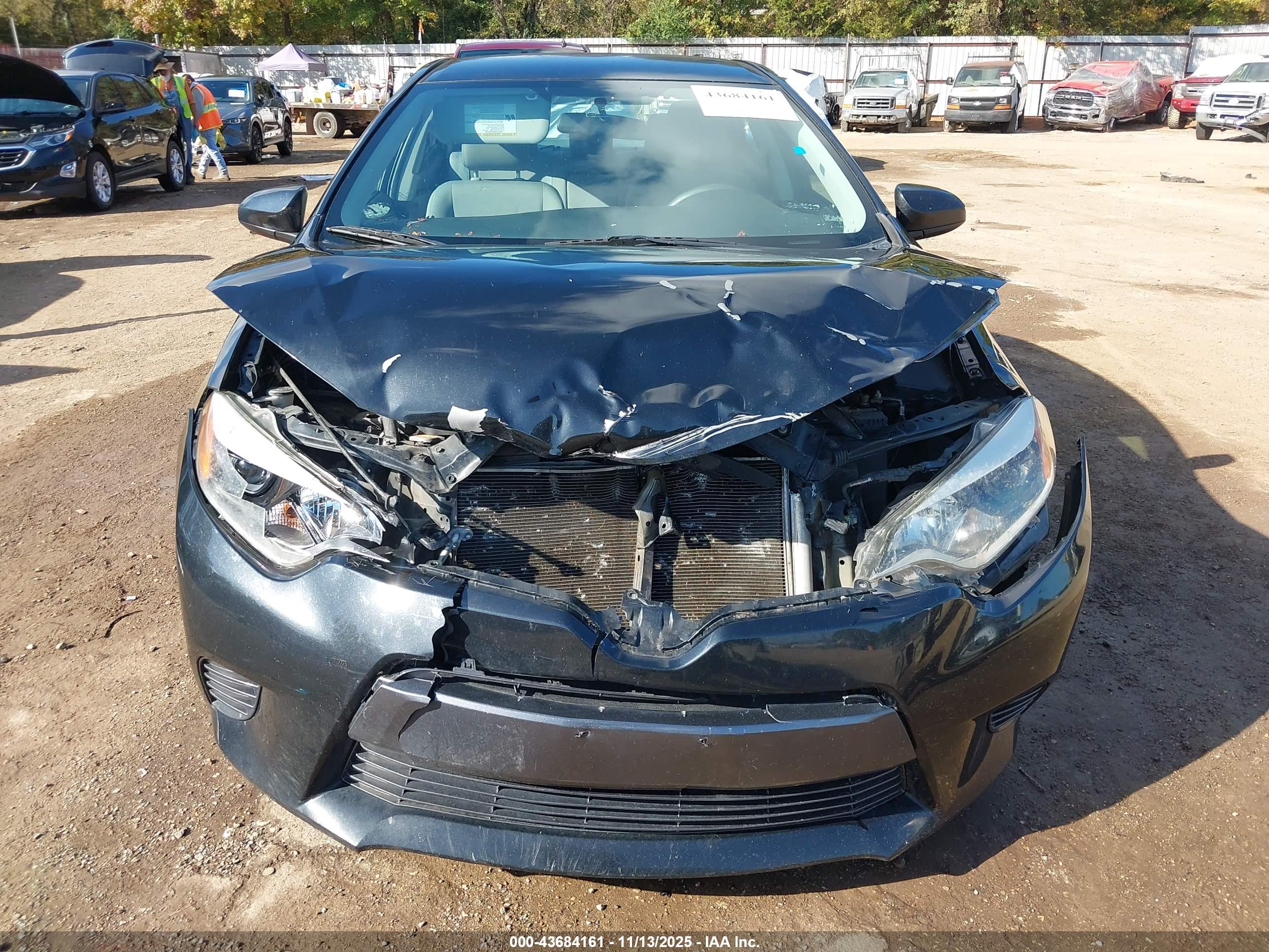TOYOTA COROLLA image 6