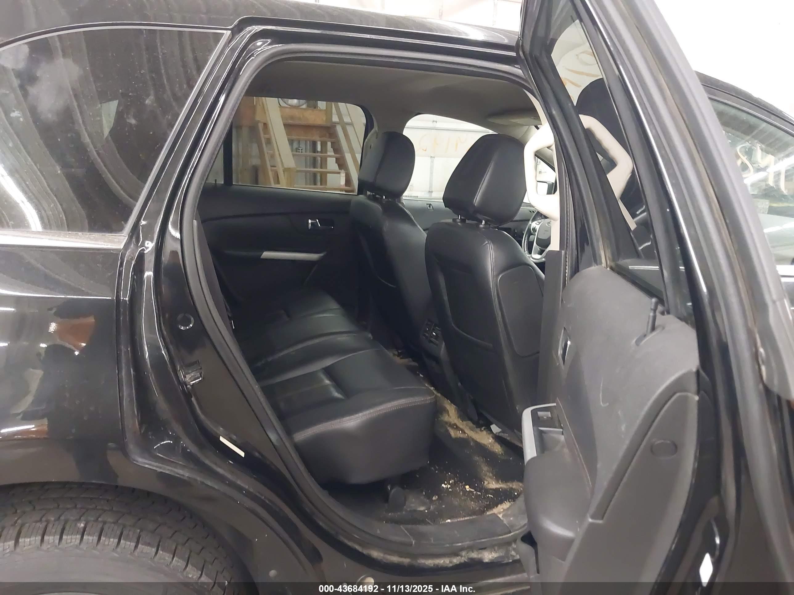 FORD EDGE image 8