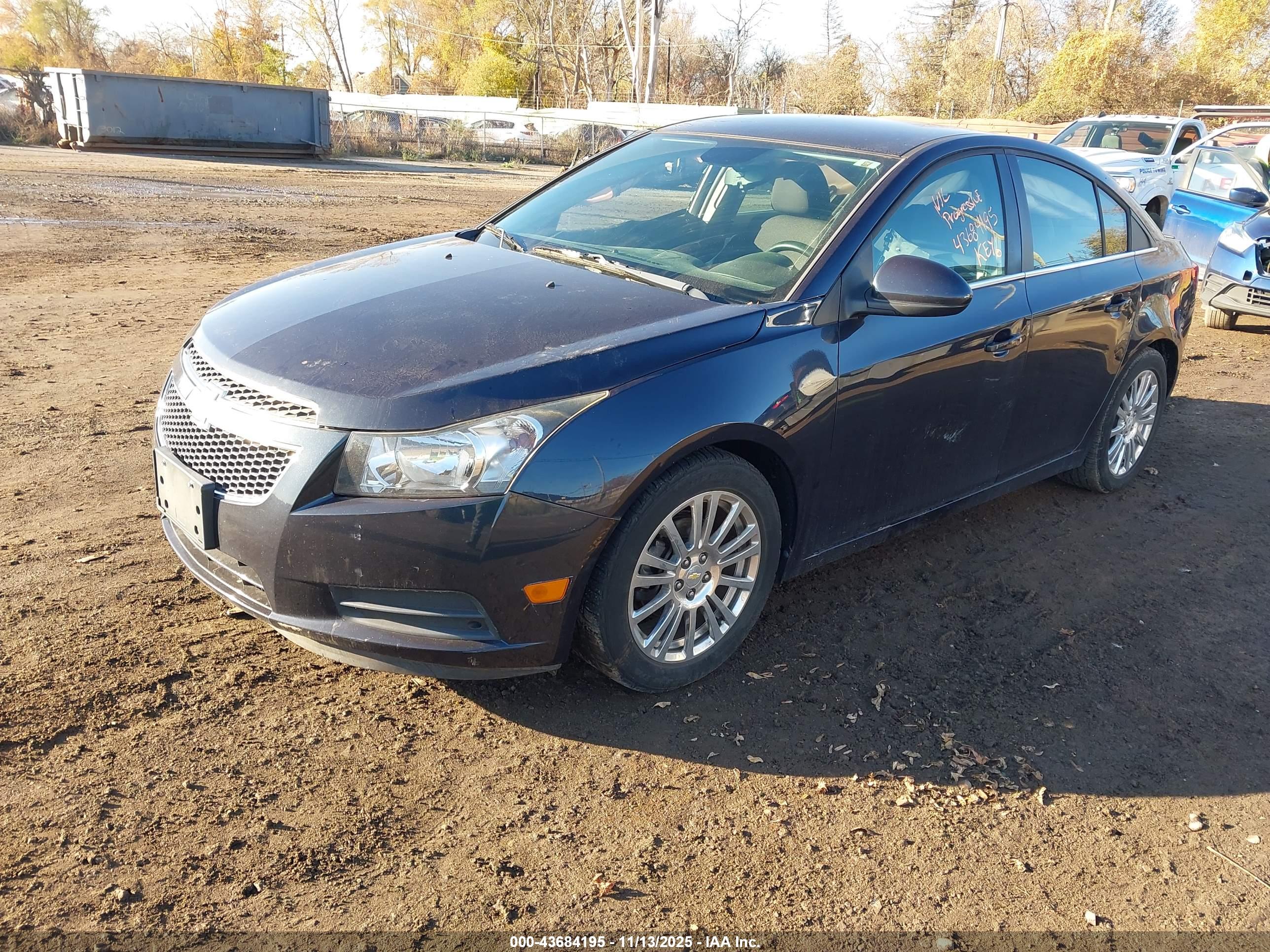 CHEVROLET CRUZE image 2