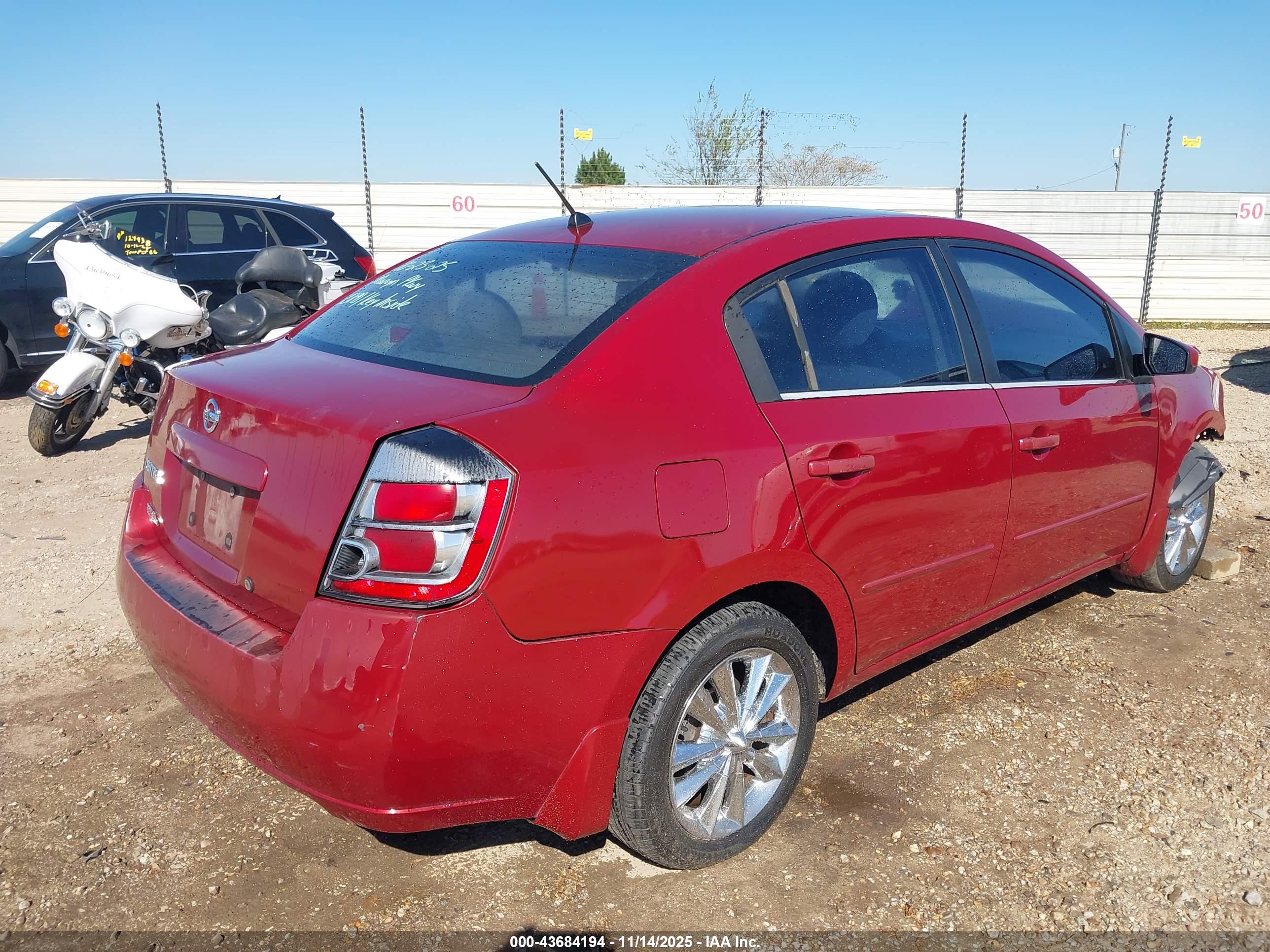 NISSAN SENTRA image 4