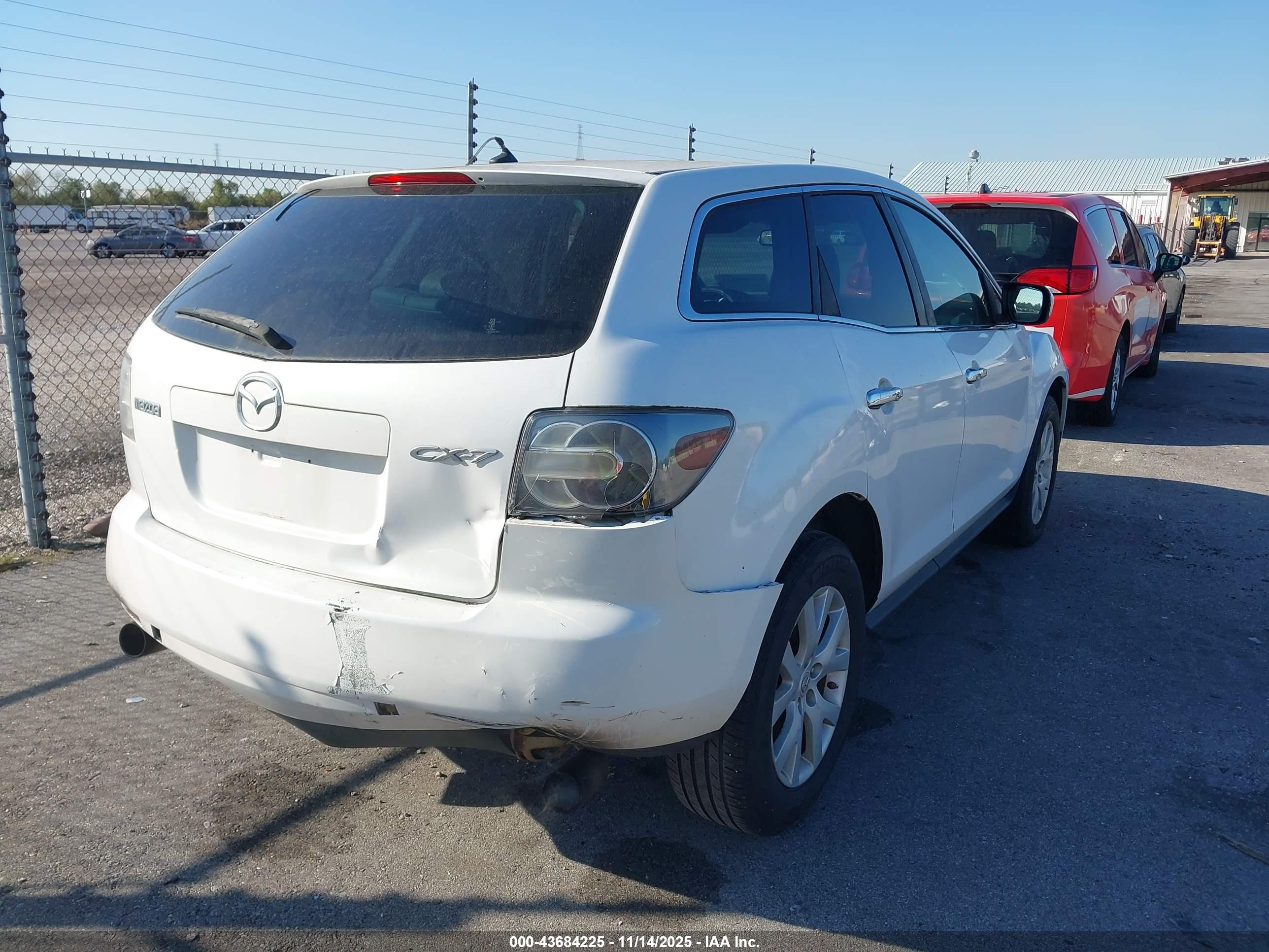 MAZDA CX-7 image 4