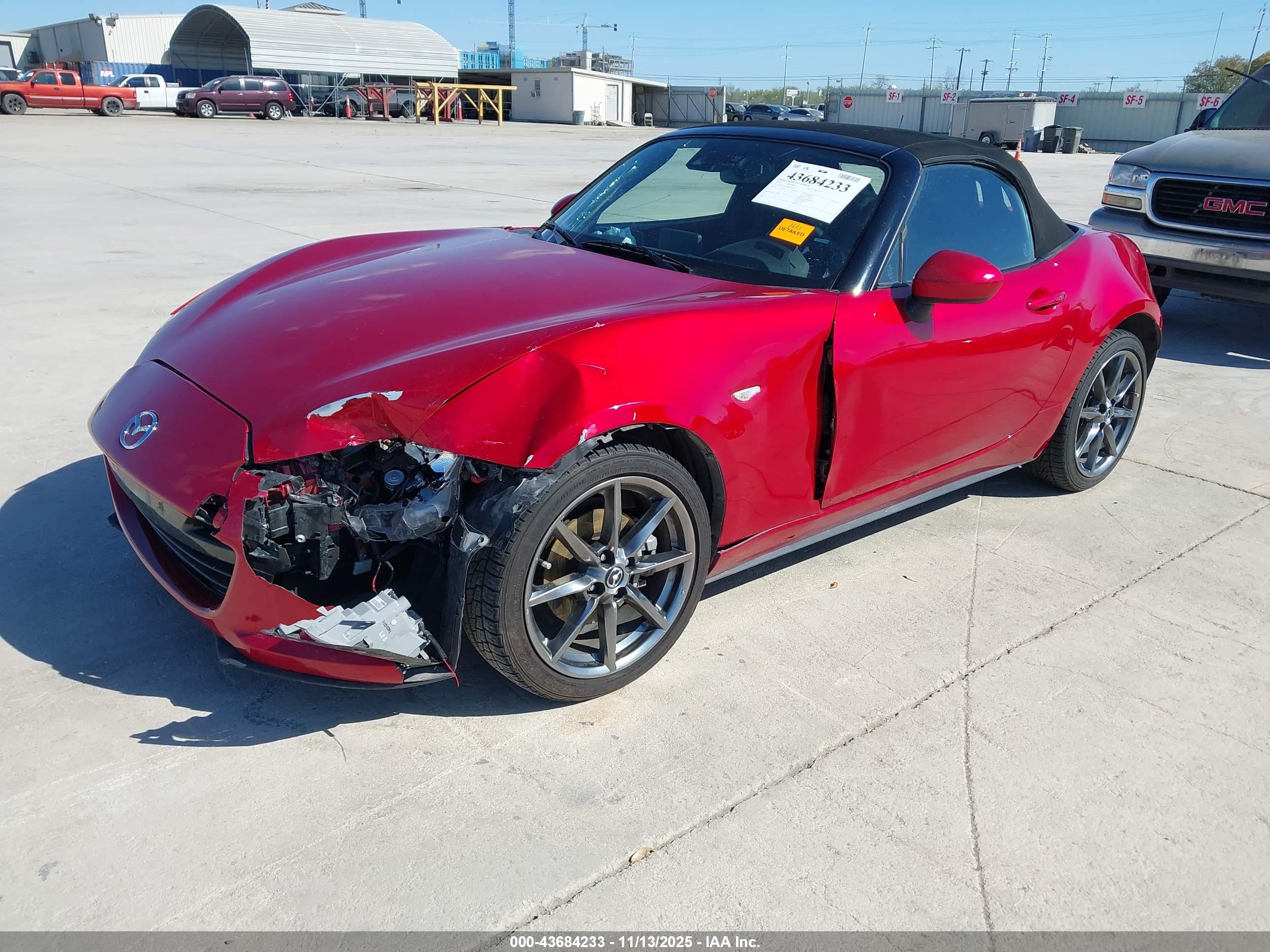 MAZDA MX-5 image 2
