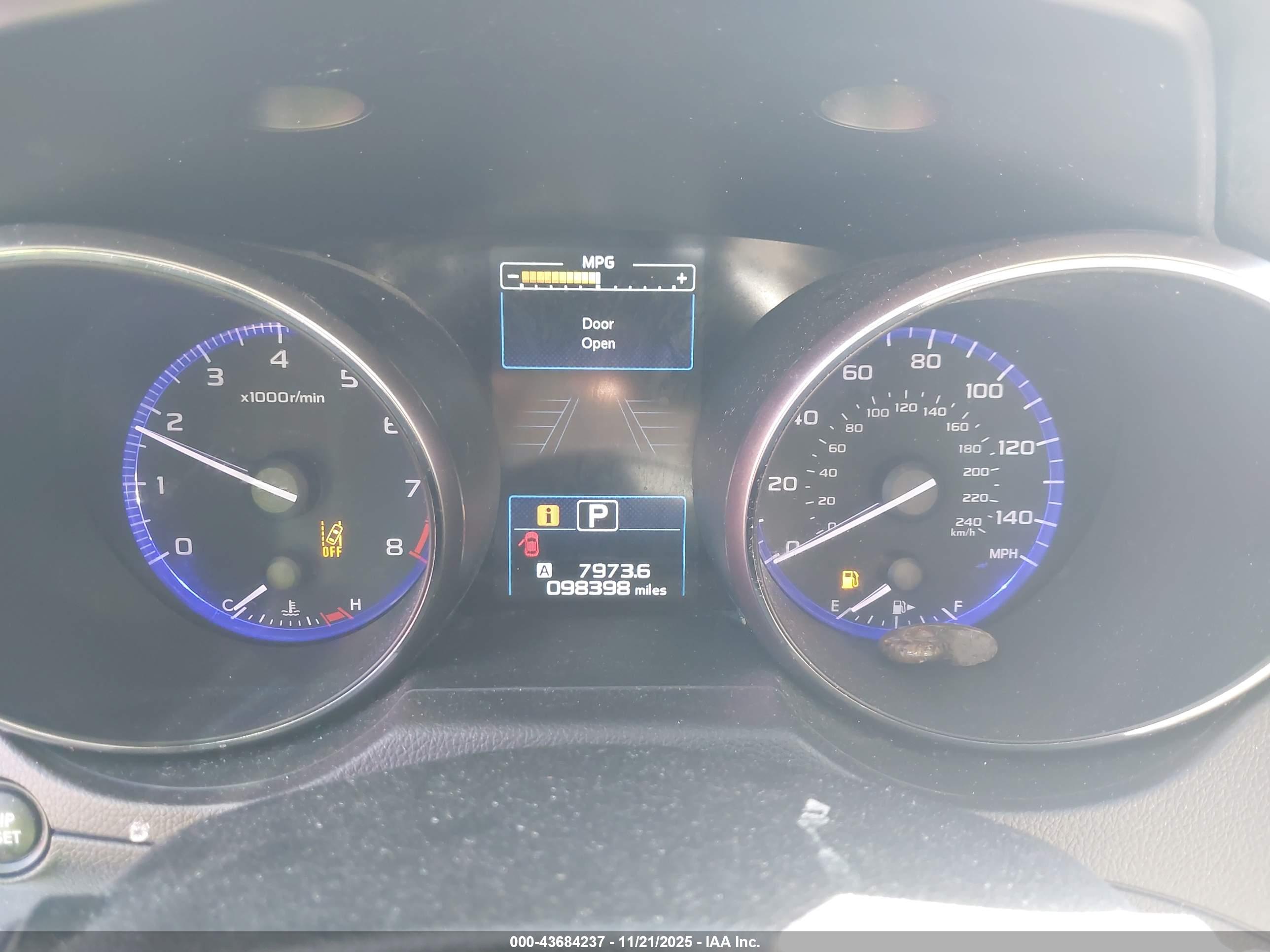 SUBARU OUTBACK image 7