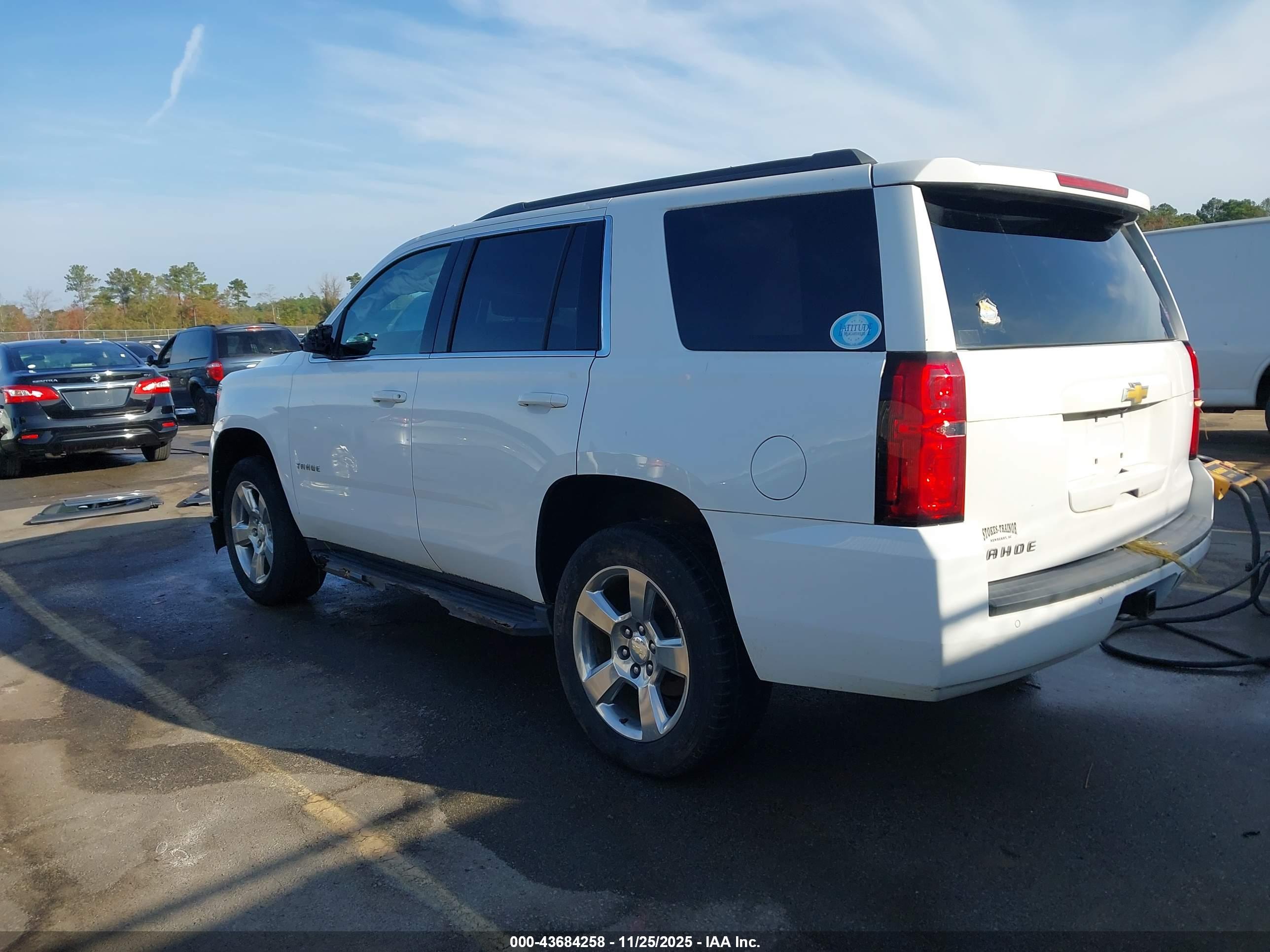 CHEVROLET TAHOE image 3