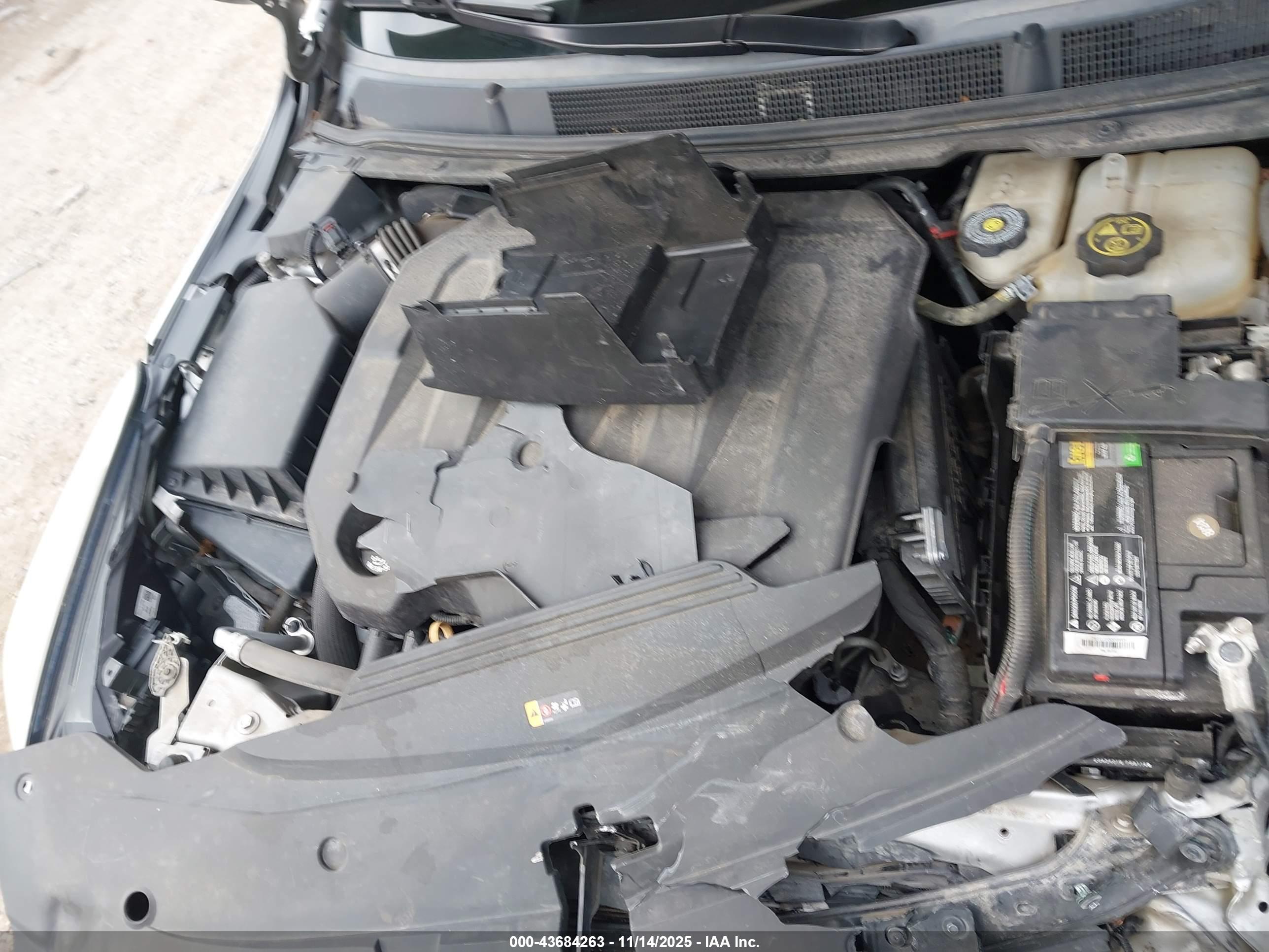 CADILLAC XTS image 10