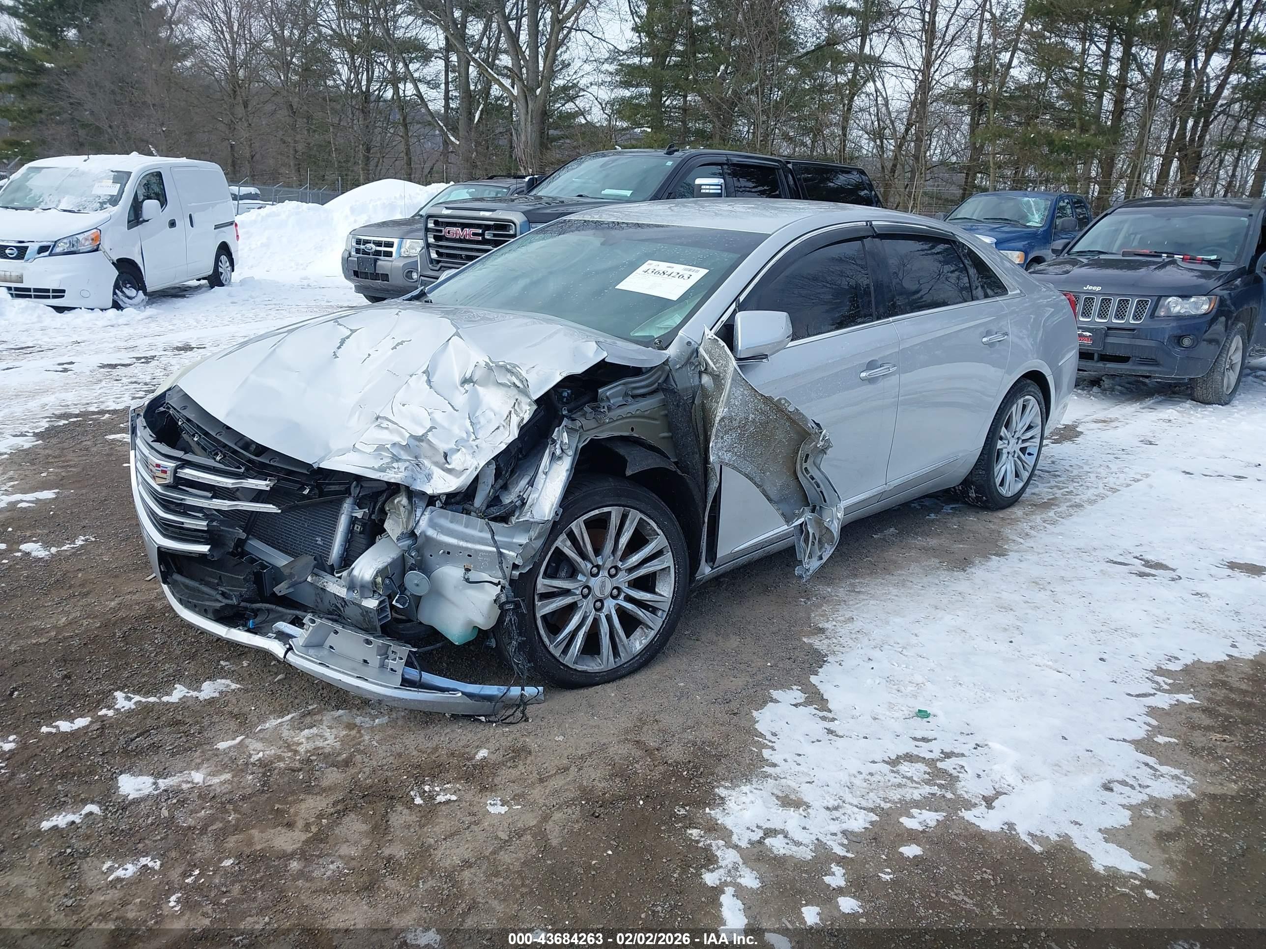 CADILLAC XTS image 2