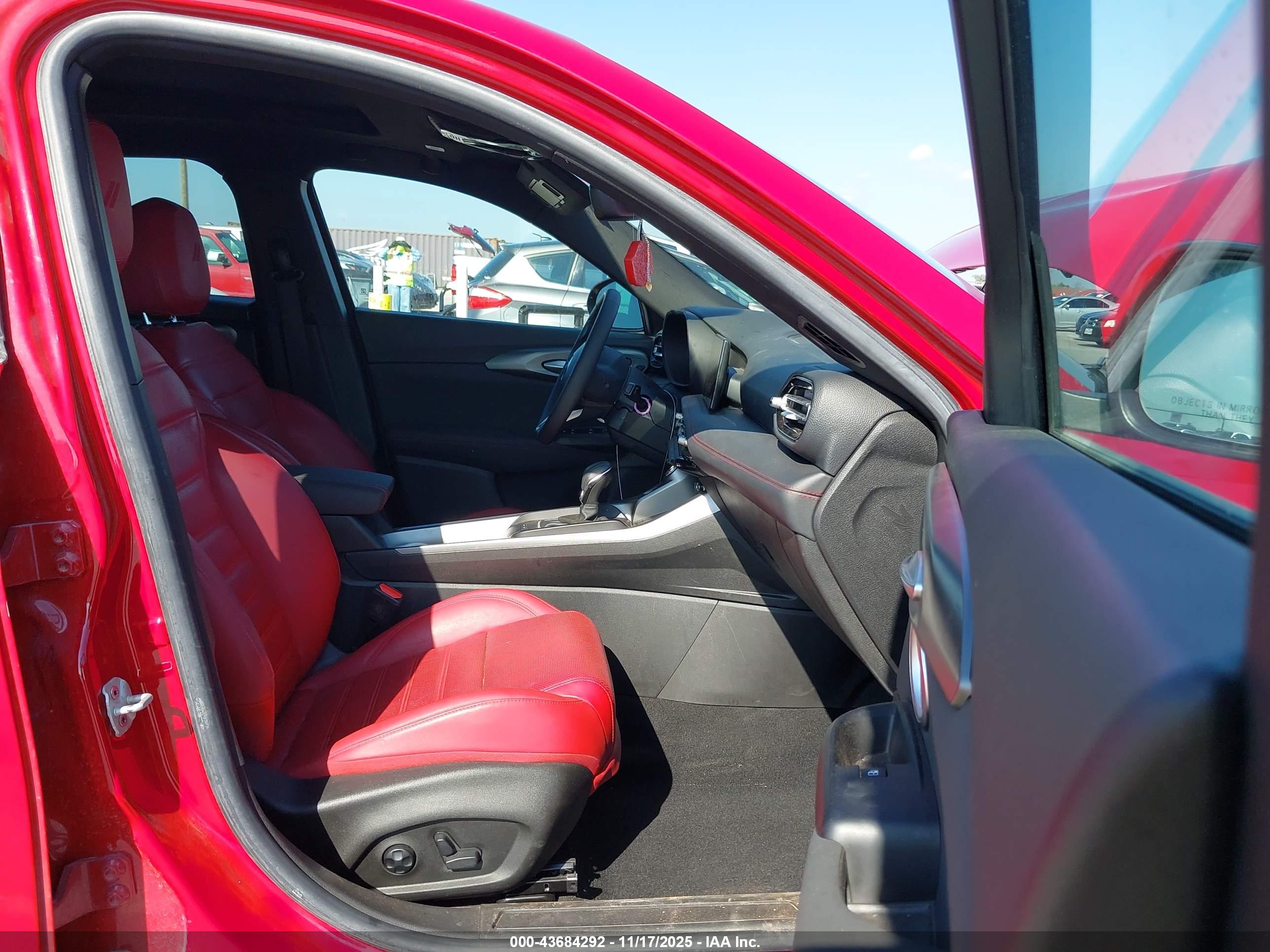 DODGE HORNET image 5