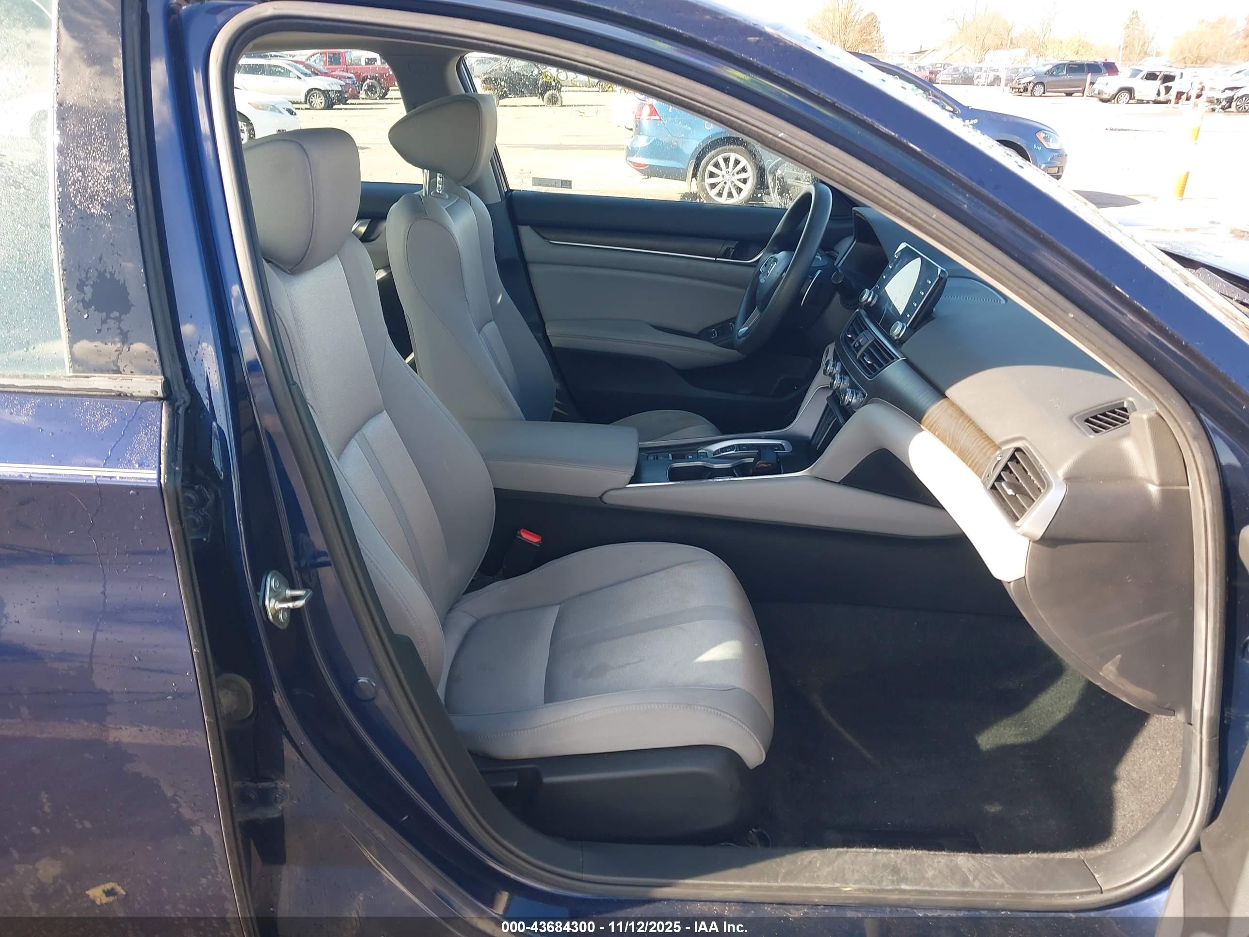 HONDA ACCORD image 5