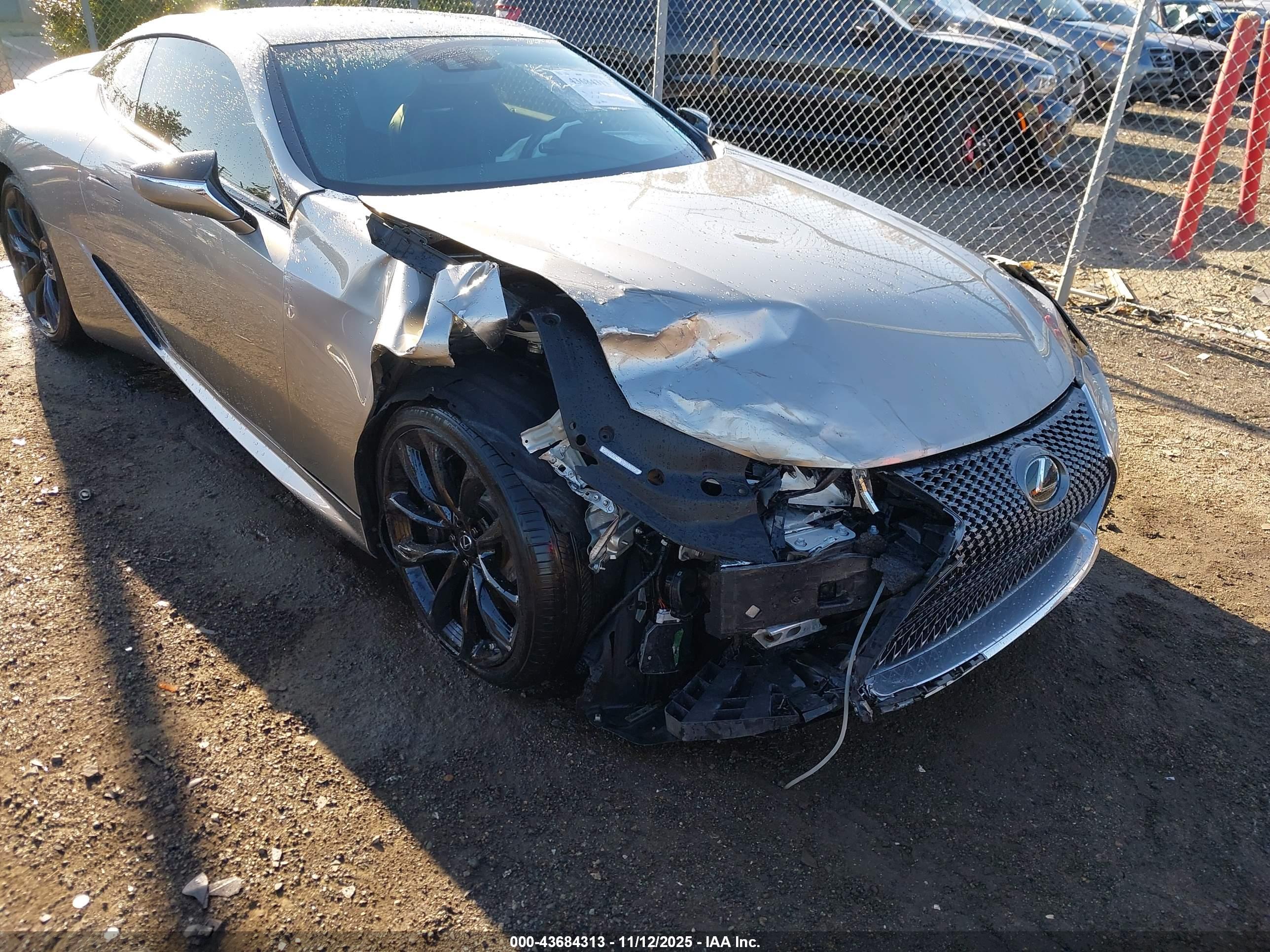 LEXUS LC image 6