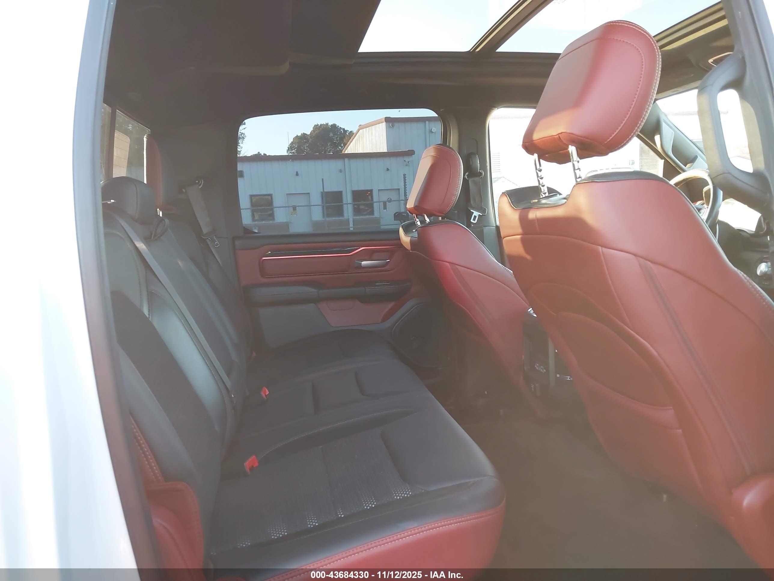 RAM 1500 image 8