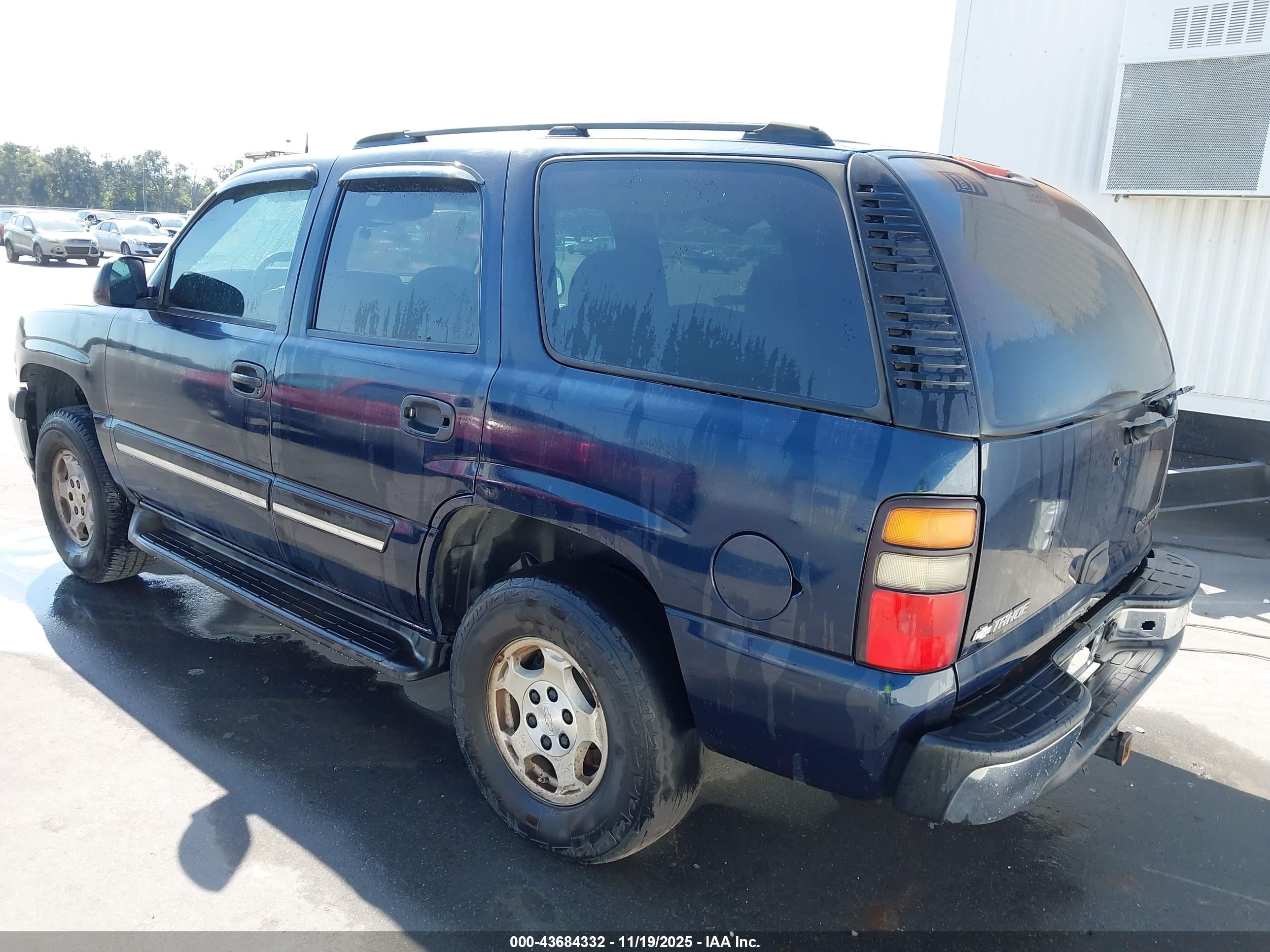 CHEVROLET TAHOE image 3
