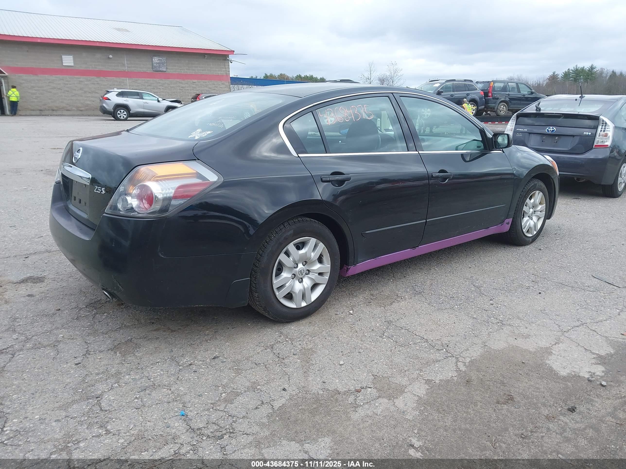 NISSAN ALTIMA image 4