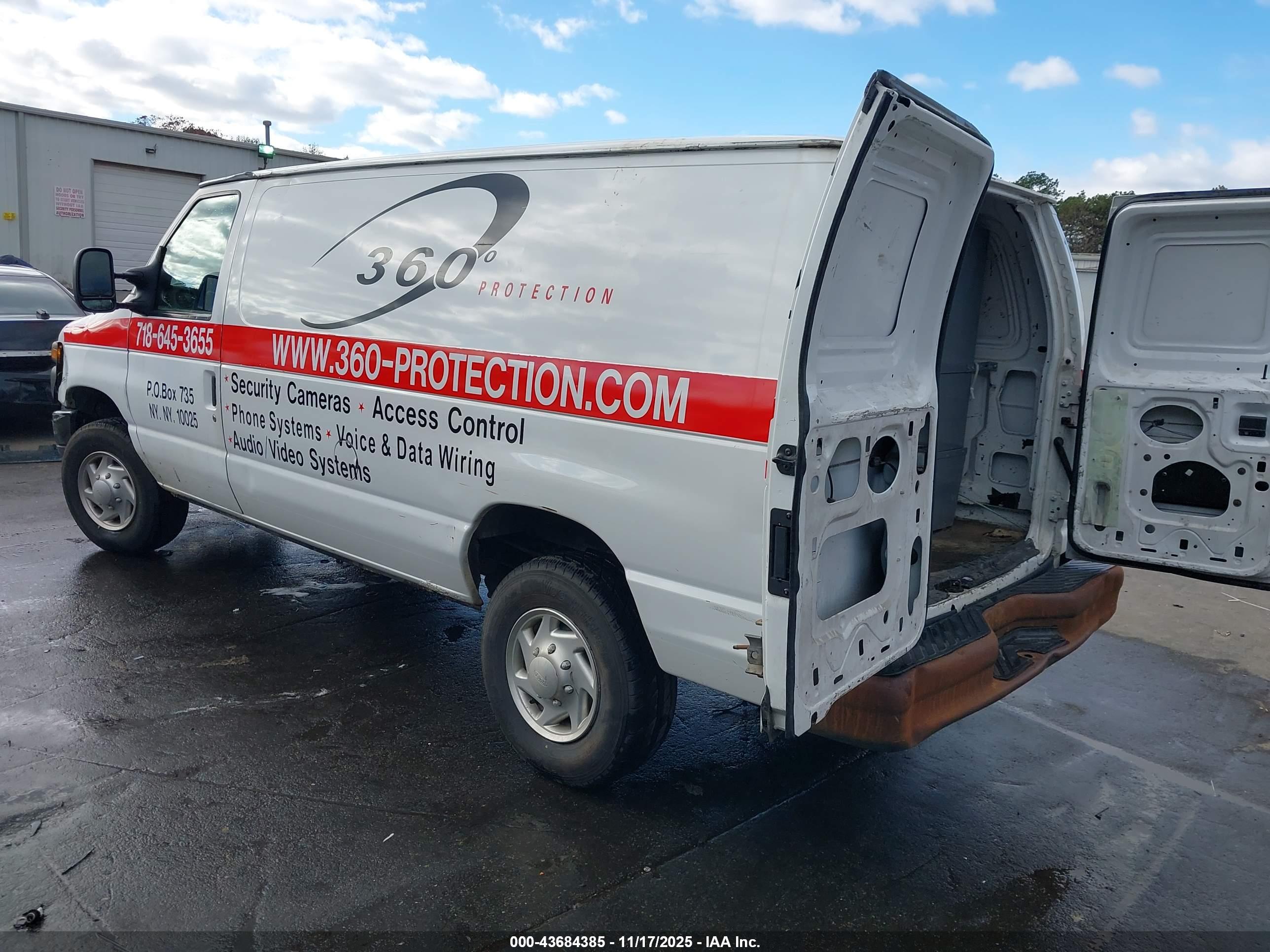 FORD E-350 image 3