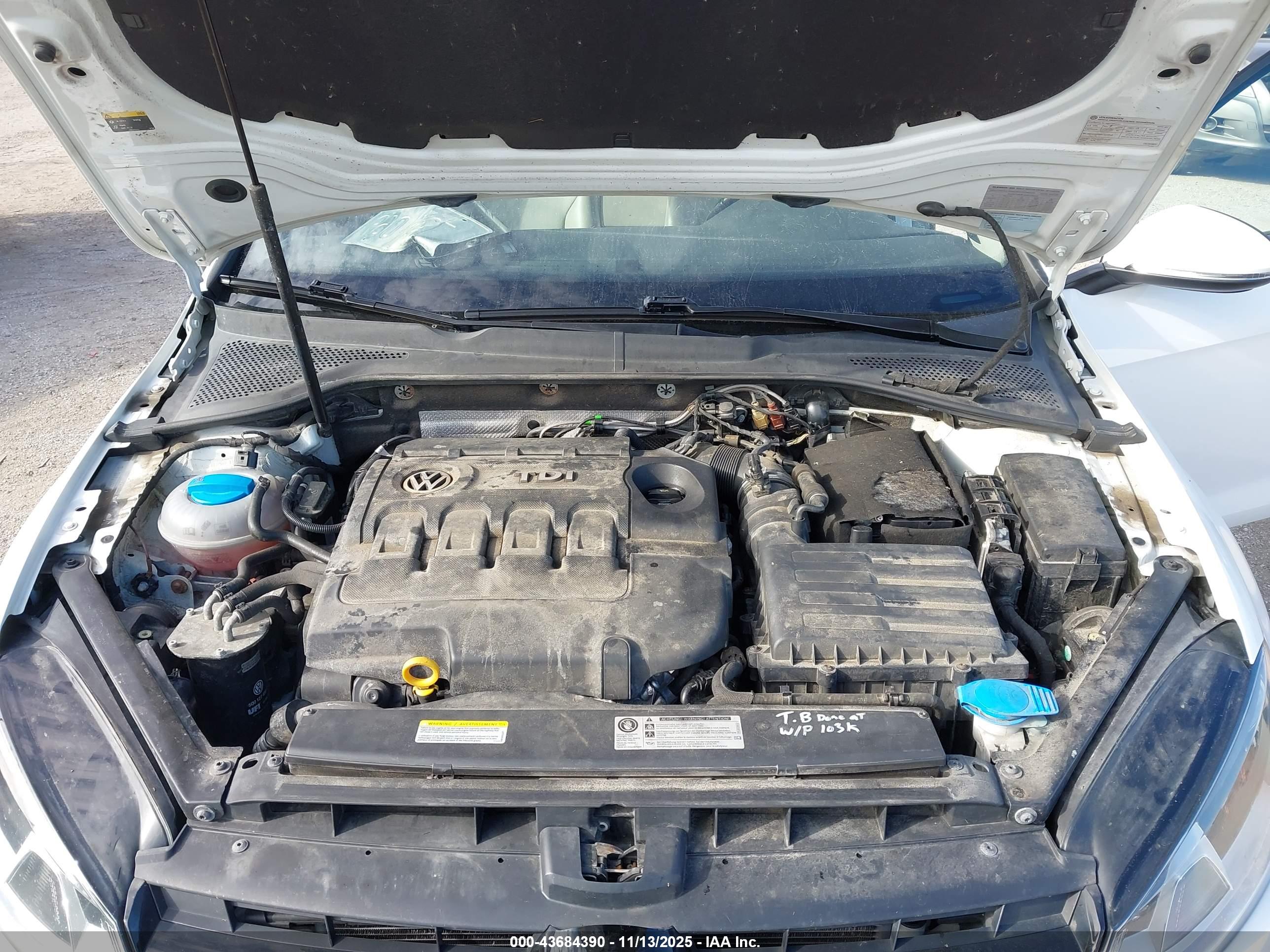 VOLKSWAGEN GOLF image 10