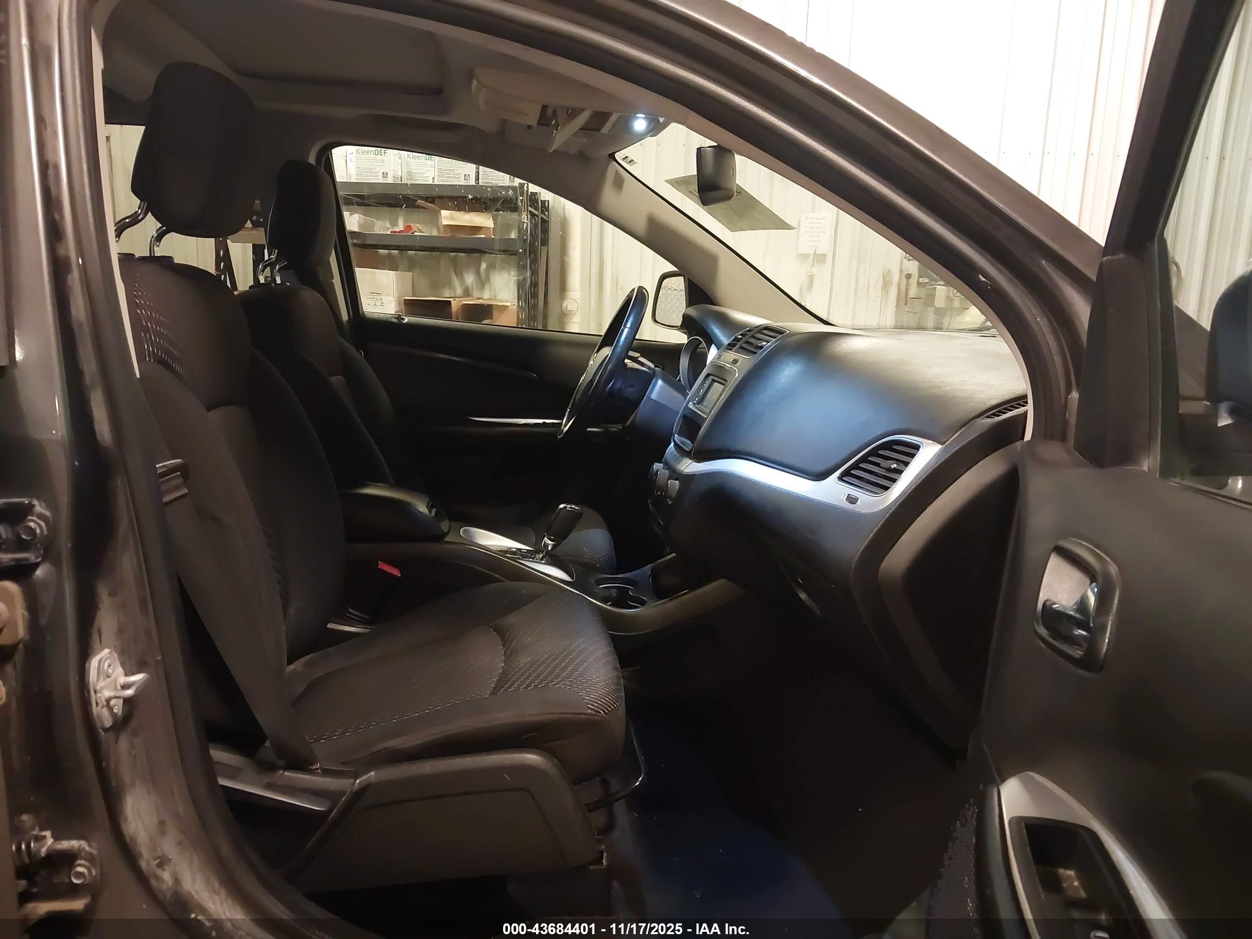 DODGE JOURNEY image 5