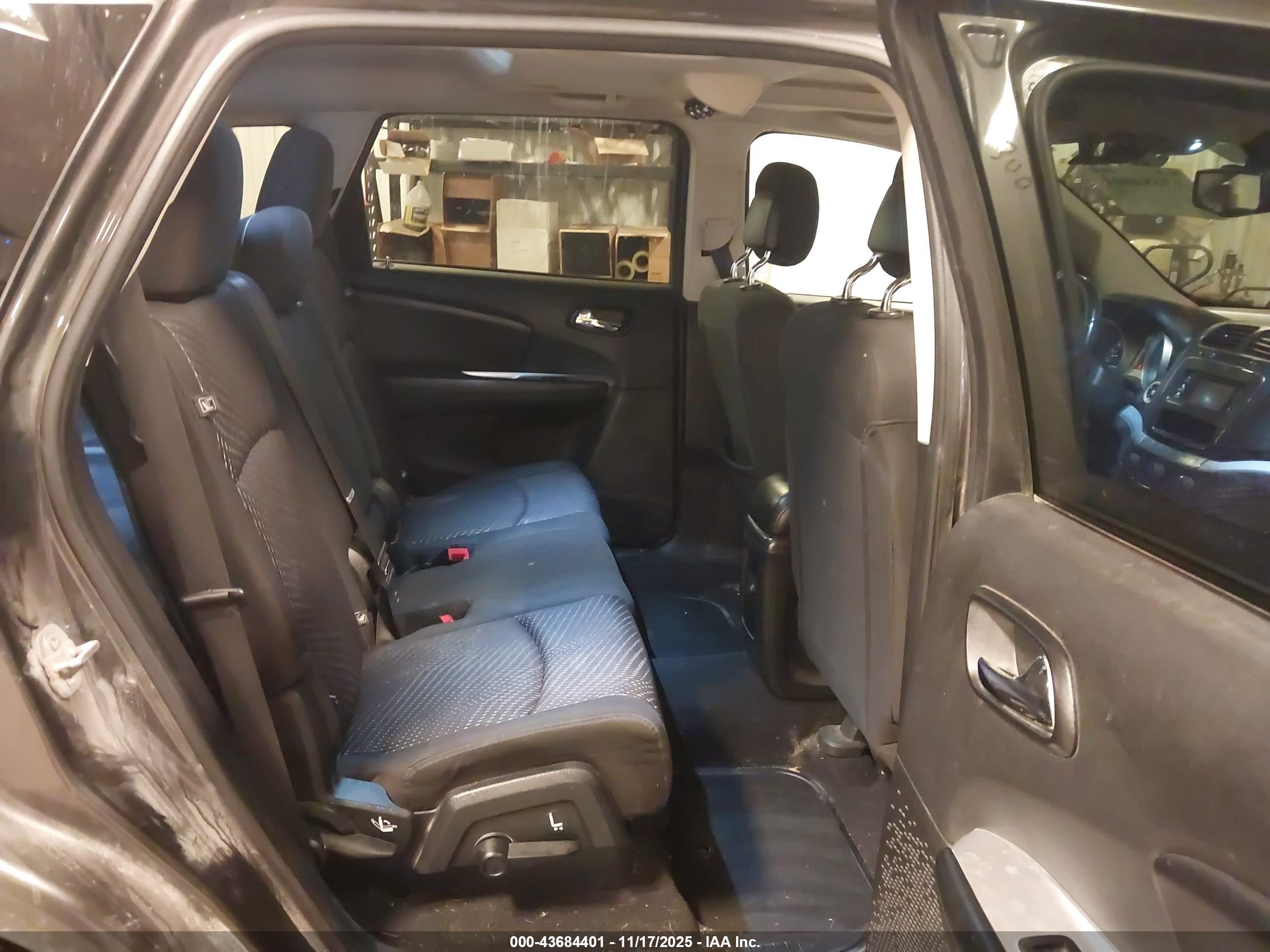 DODGE JOURNEY image 8