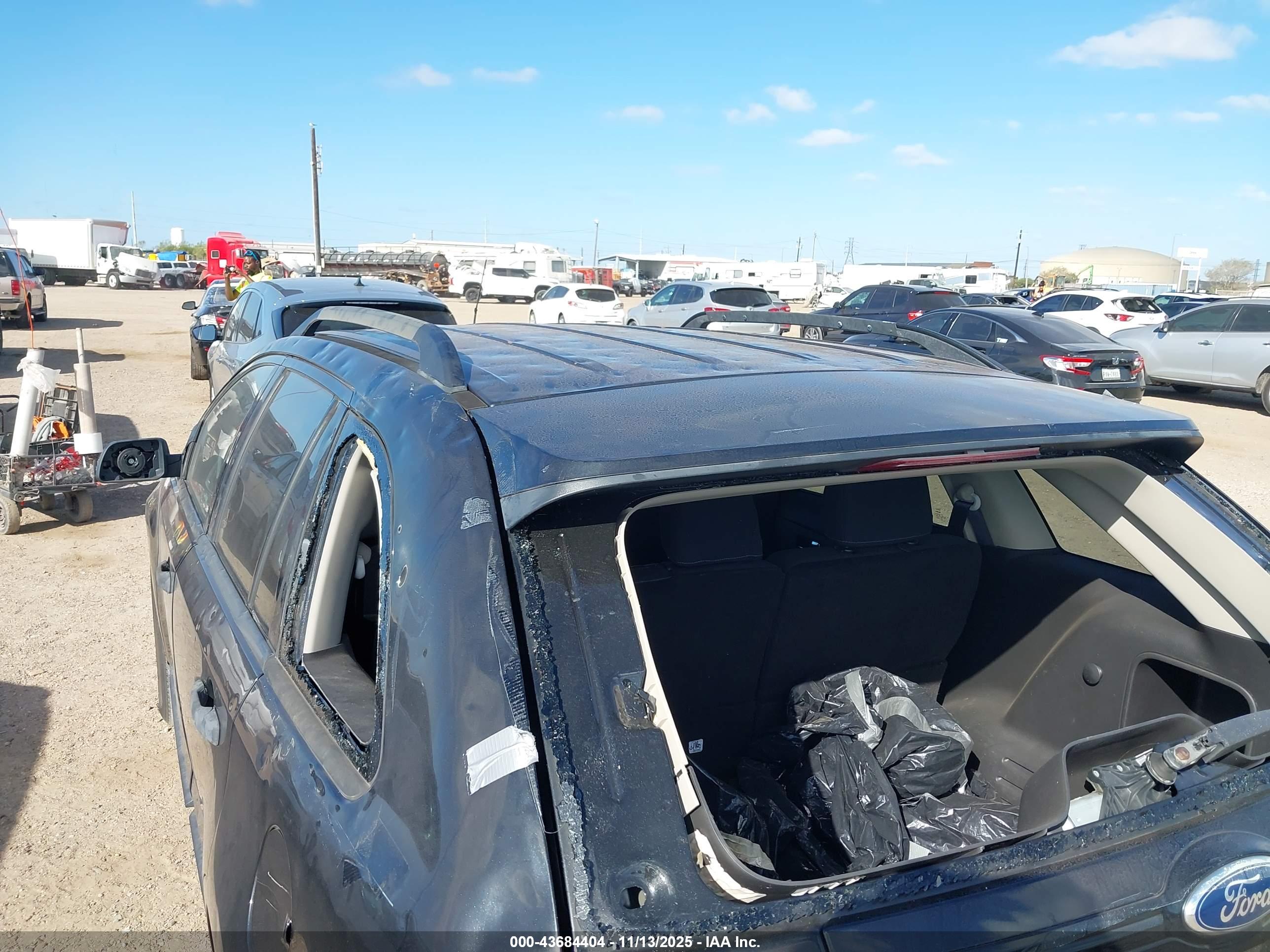 FORD EDGE image 6