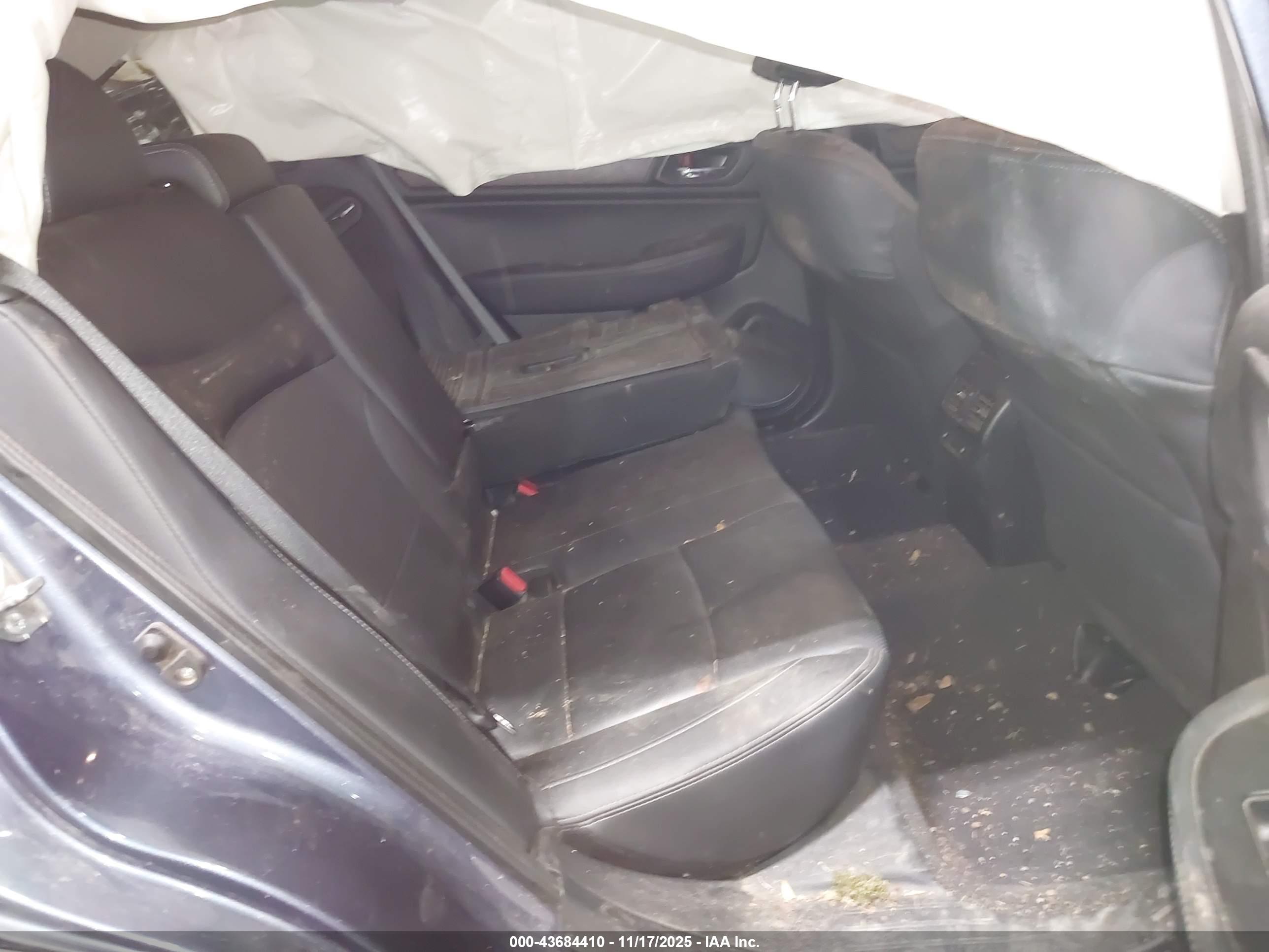 SUBARU OUTBACK image 8