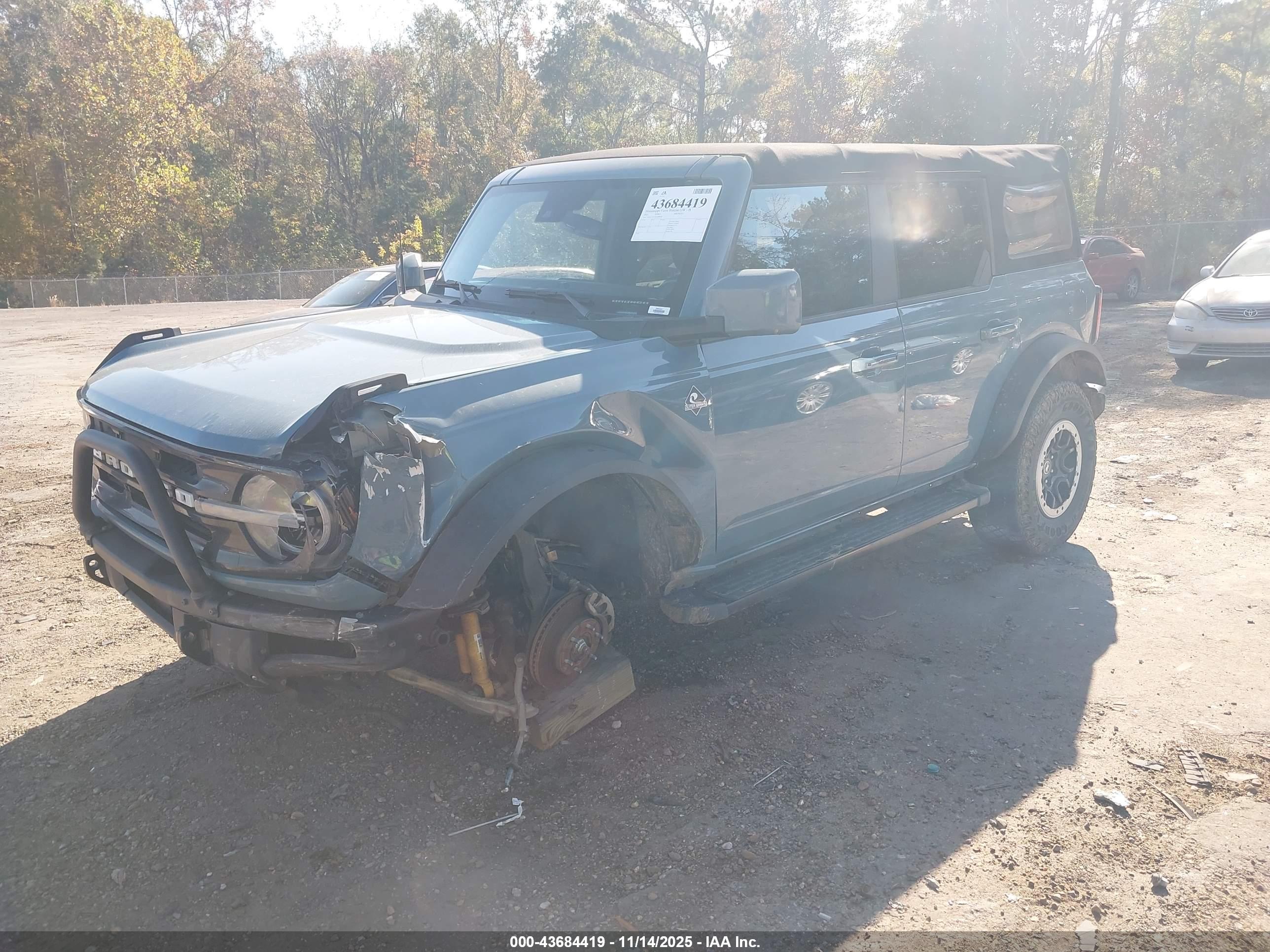 FORD BRONCO image 2