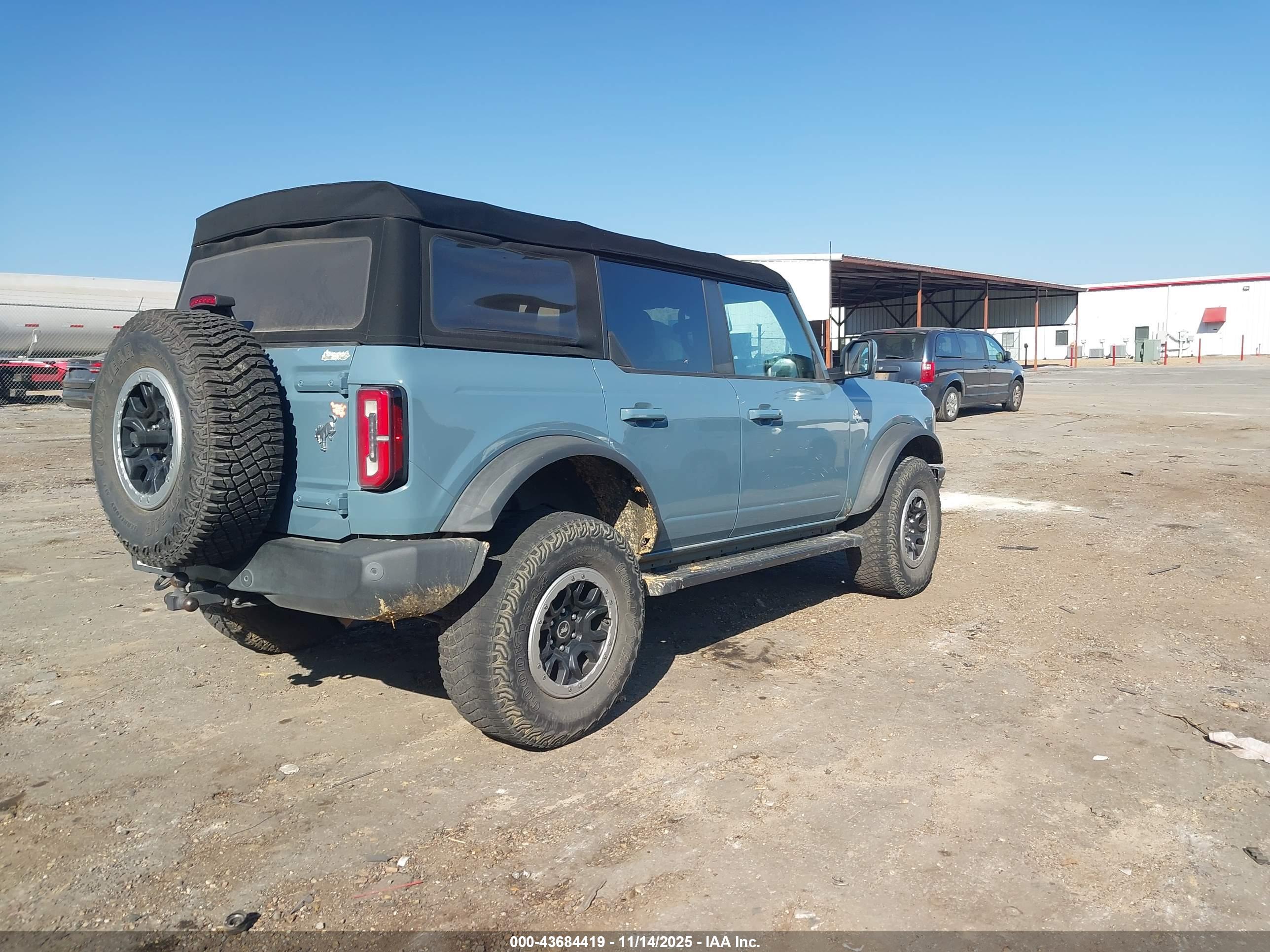 FORD BRONCO image 4