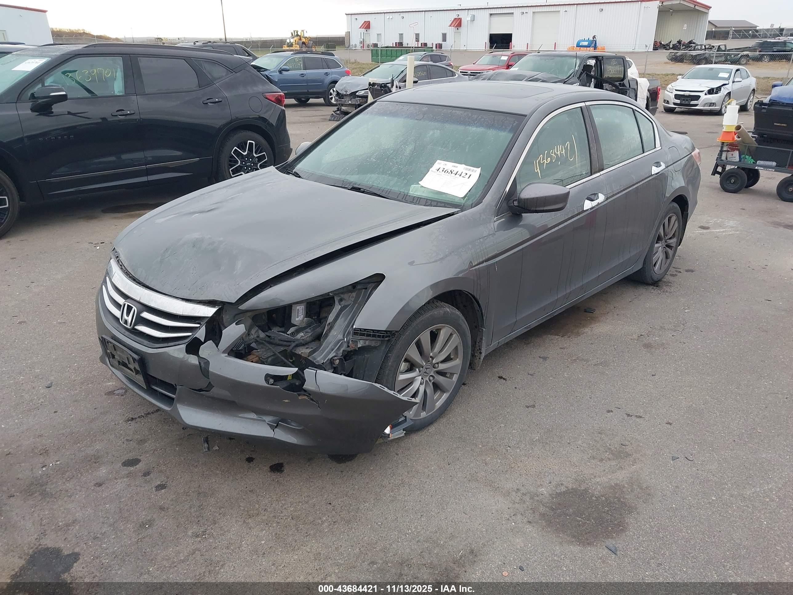 HONDA ACCORD image 2