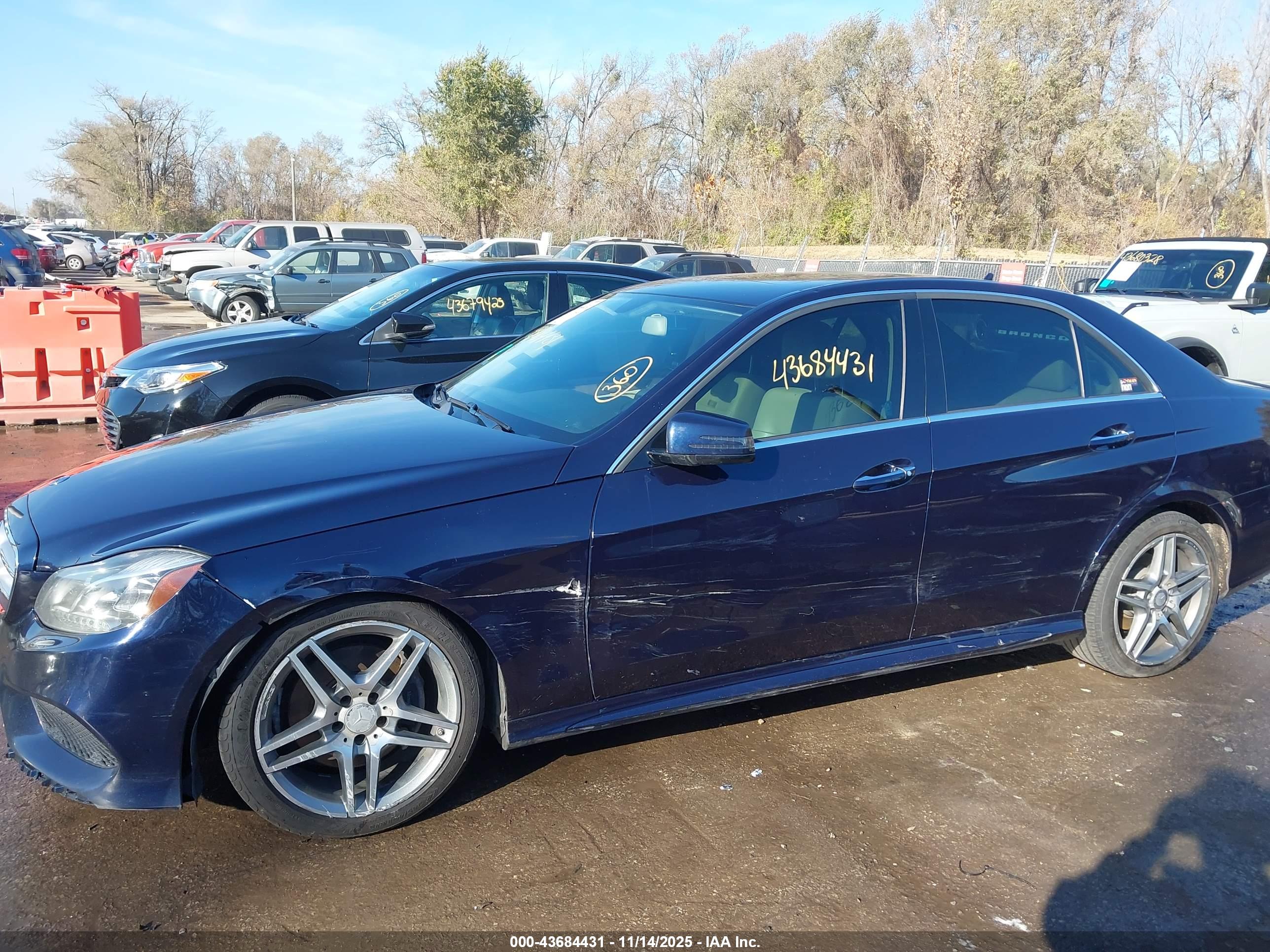 MERCEDES-BENZ E image 6