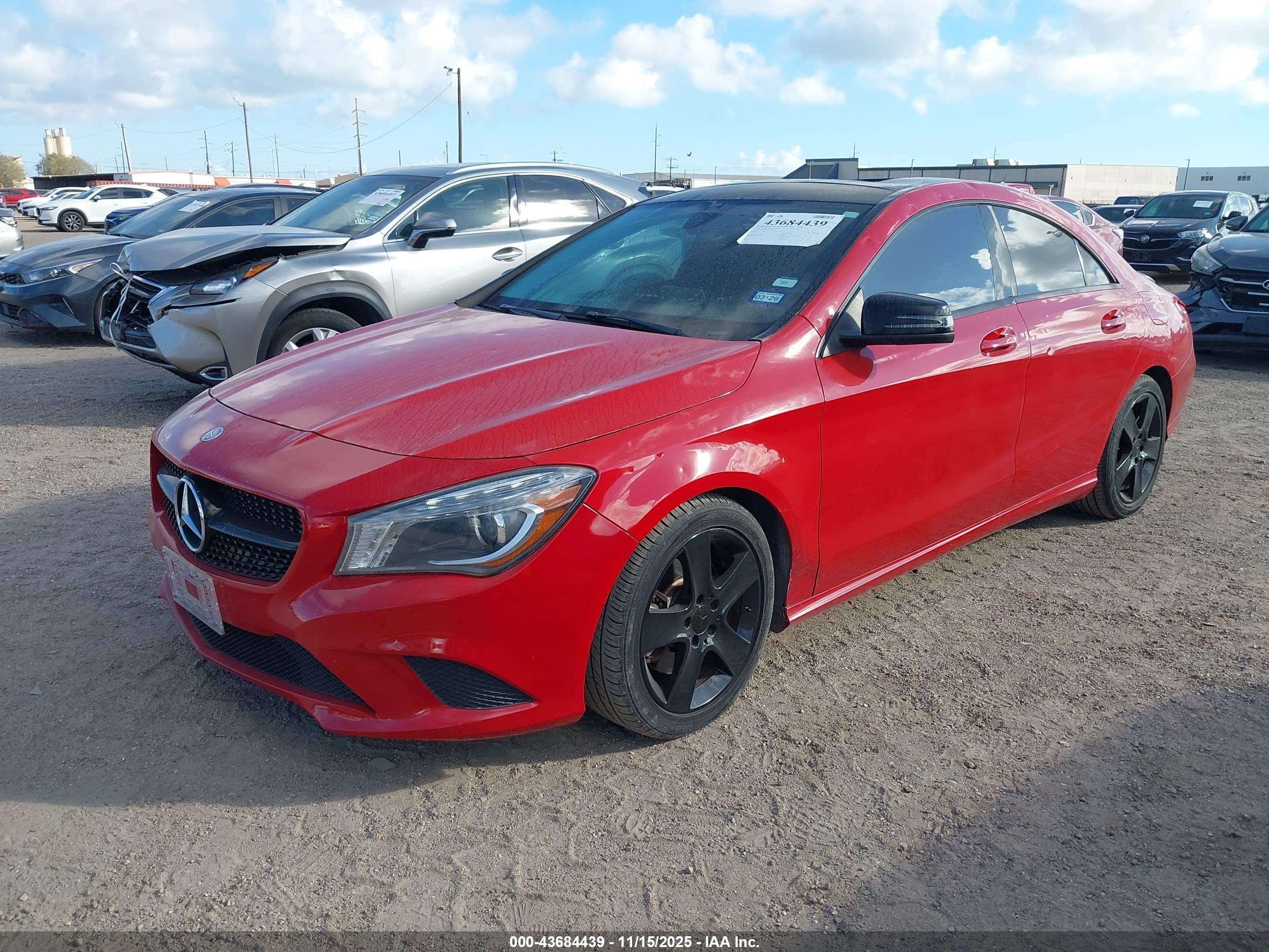 MERCEDES-BENZ CLA image 2