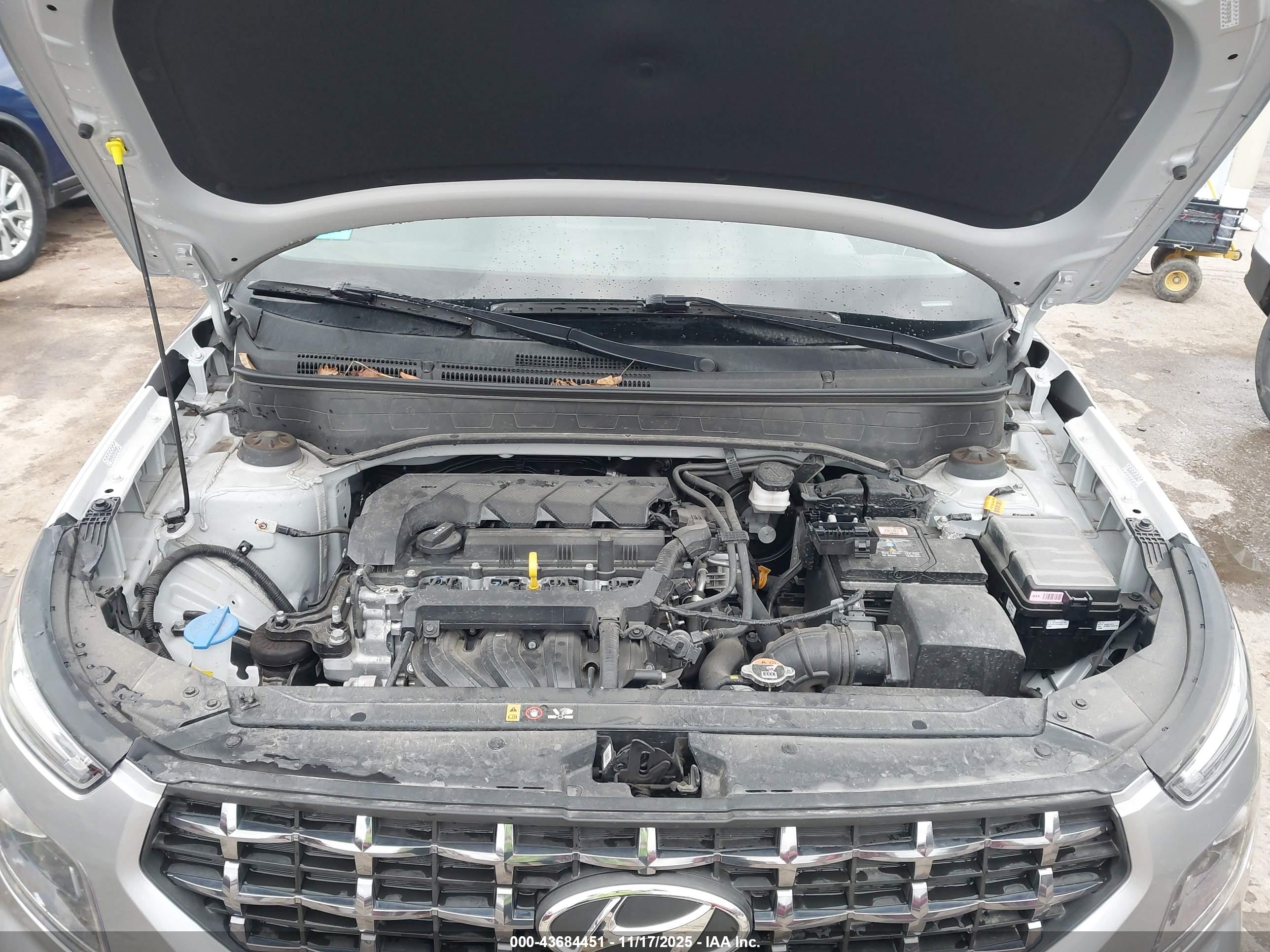 HYUNDAI VENUE image 10