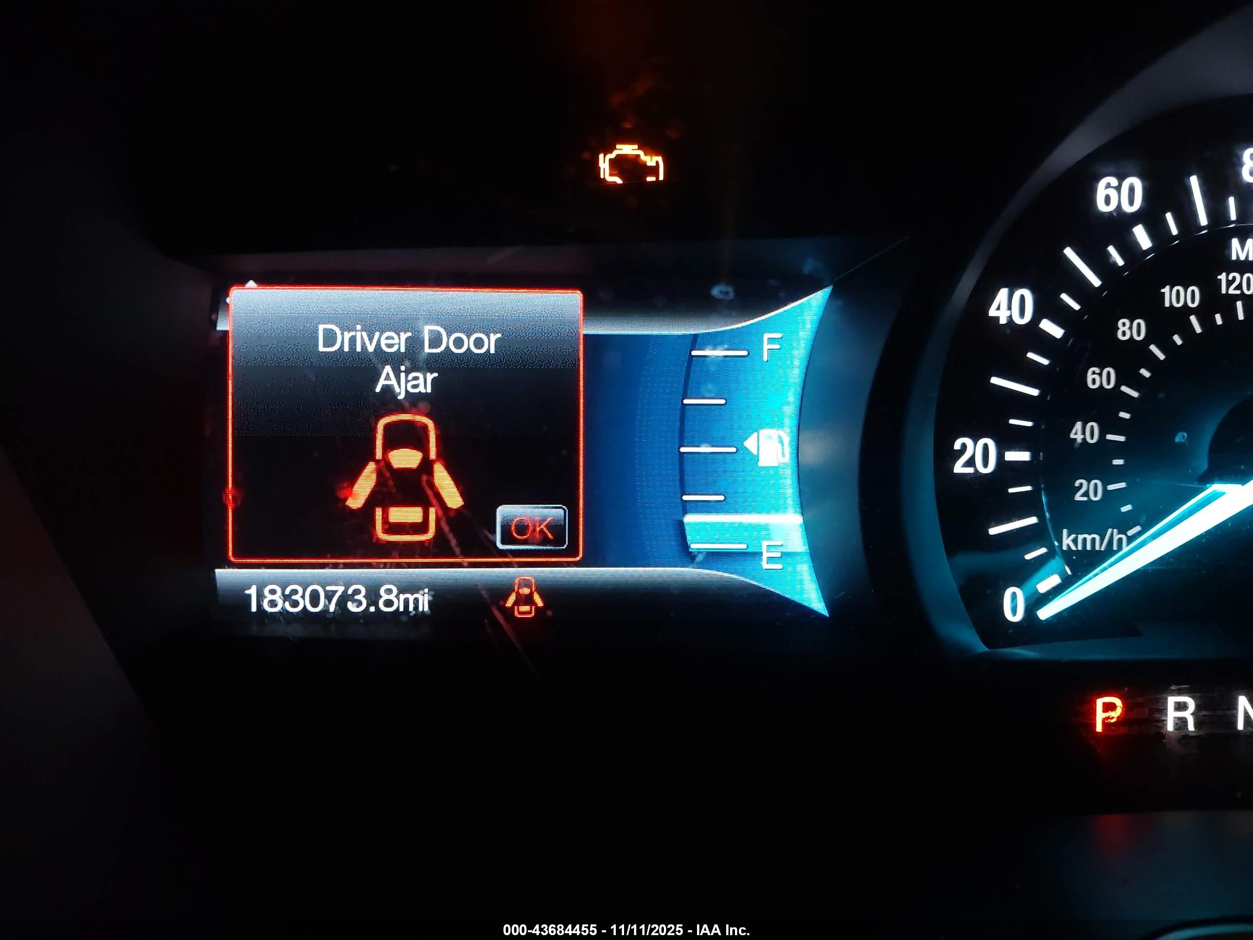 FORD FUSION image 7
