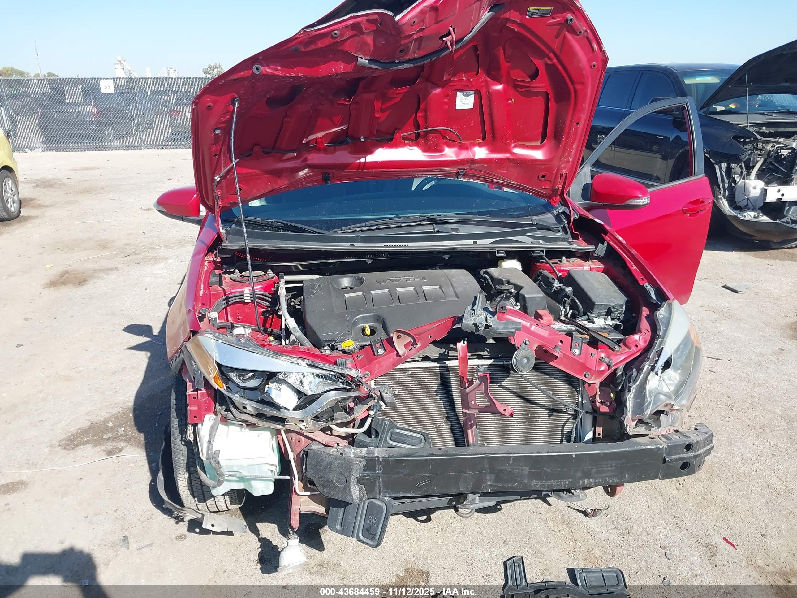 TOYOTA COROLLA image 6