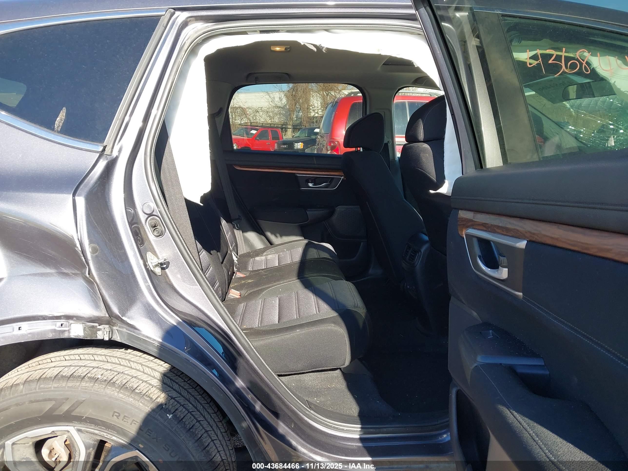 HONDA CR-V image 8