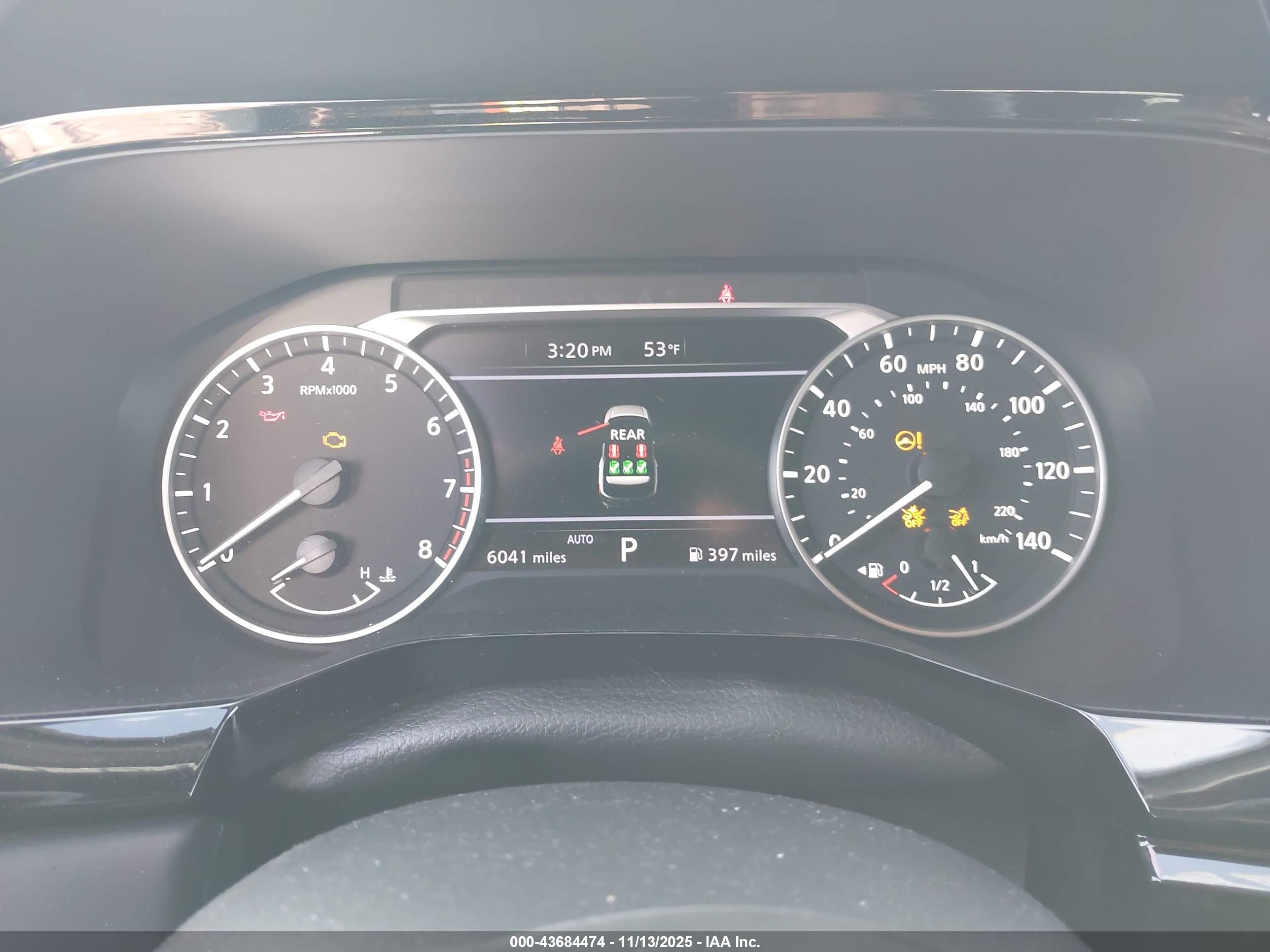 NISSAN PATHFINDER image 7