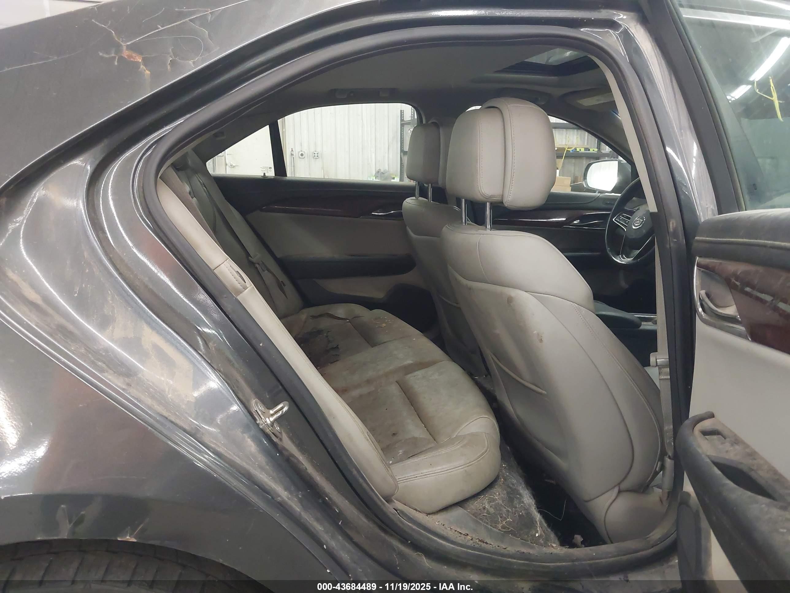 CADILLAC ATS image 8