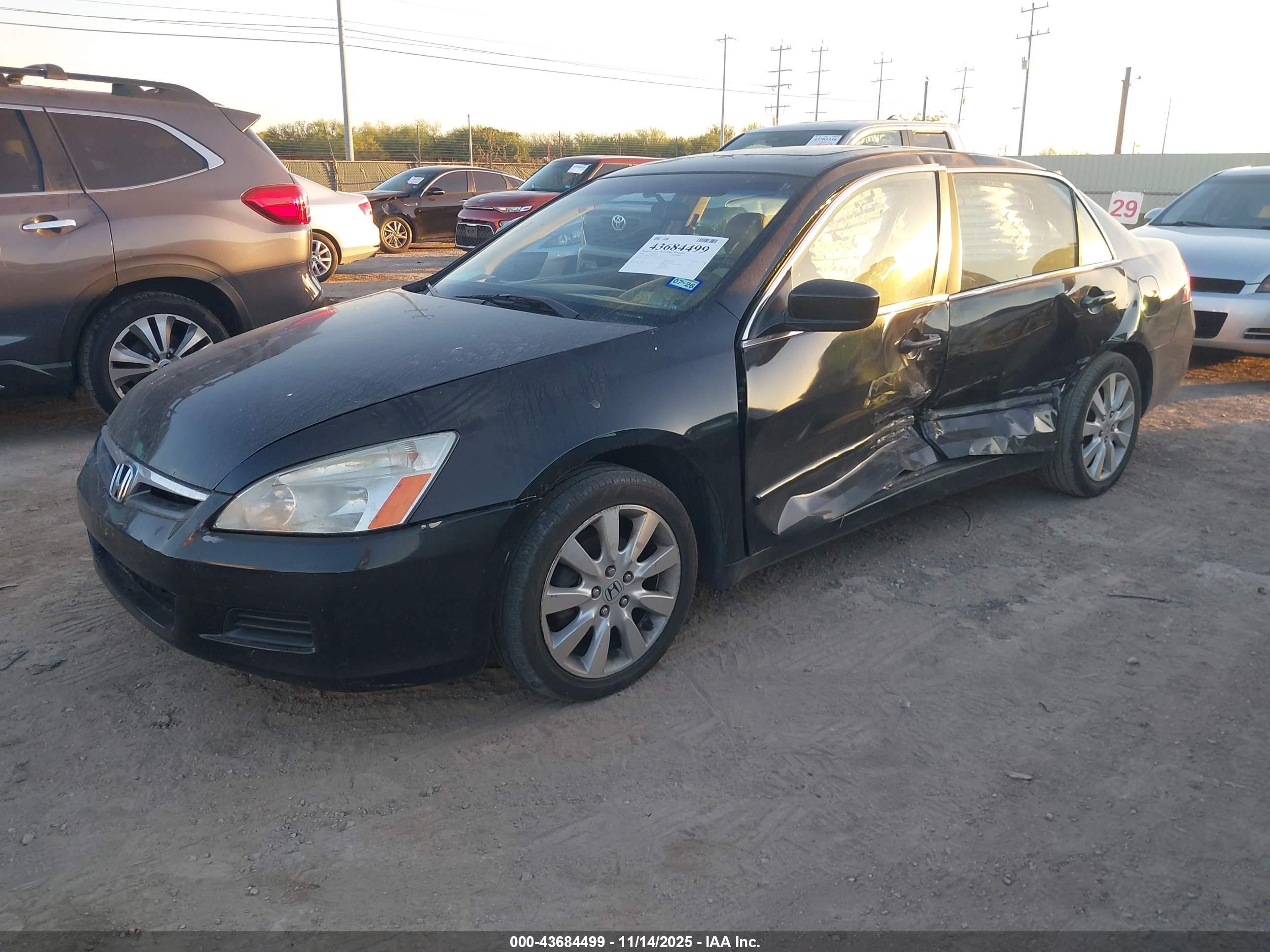HONDA ACCORD image 2