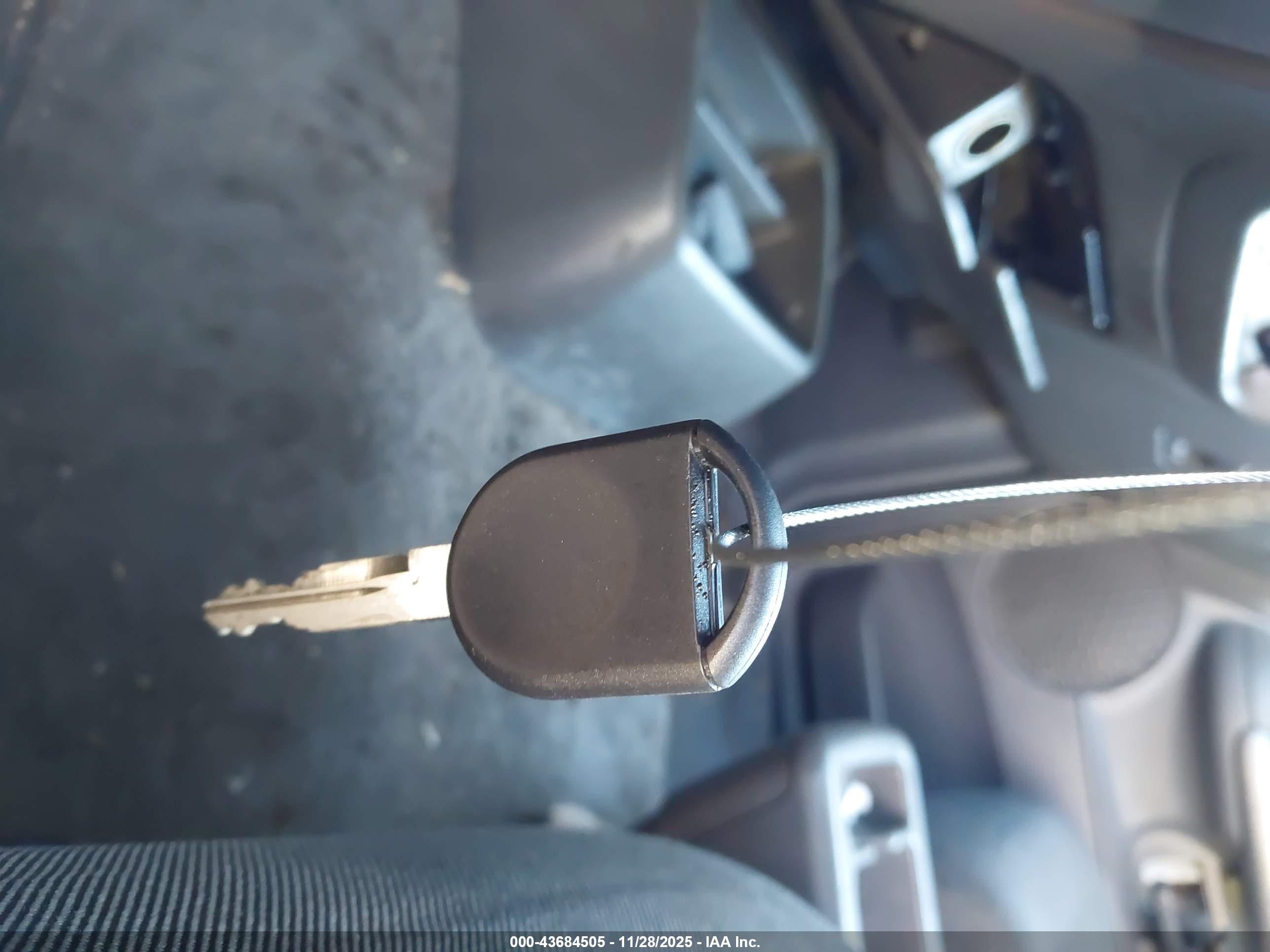 FORD EXPLORER image 11