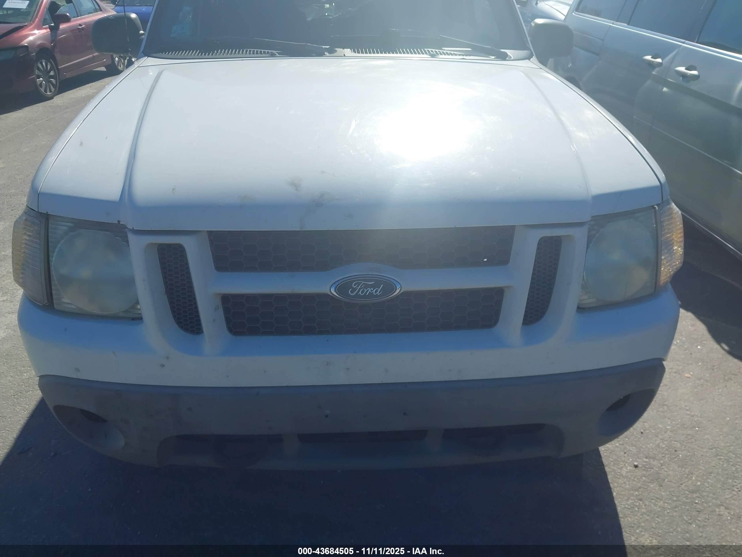 FORD EXPLORER image 6